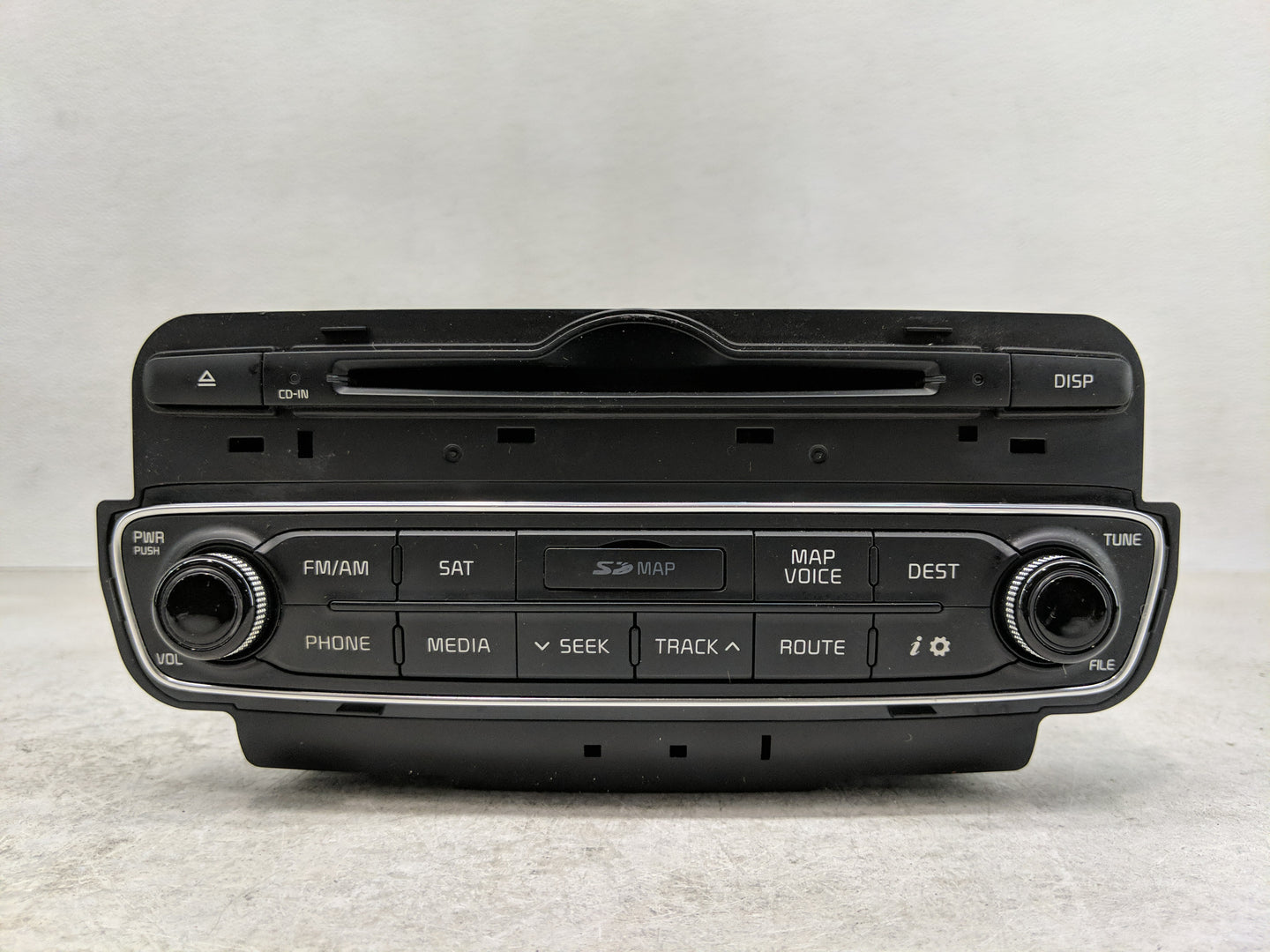 2014 Kia Cadenza Radio AM FM Cd Player Receiver Replacement P/N:86560-3R105 Fits OEM Used Auto Parts - Oemusedautoparts1.com