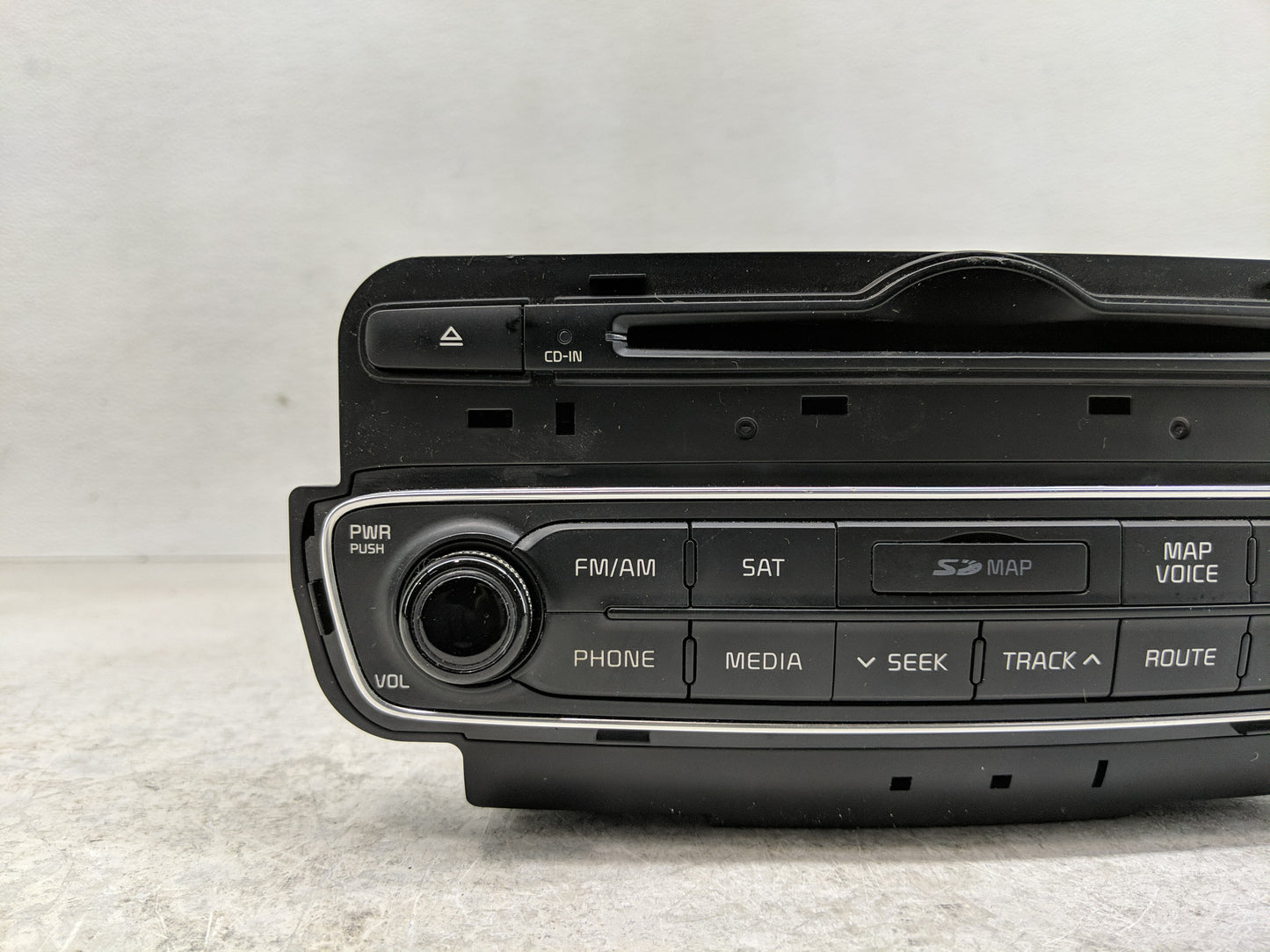 2014 Kia Cadenza Radio AM FM Cd Player Receiver Replacement P/N:86560-3R105 Fits OEM Used Auto Parts - Oemusedautoparts1.com