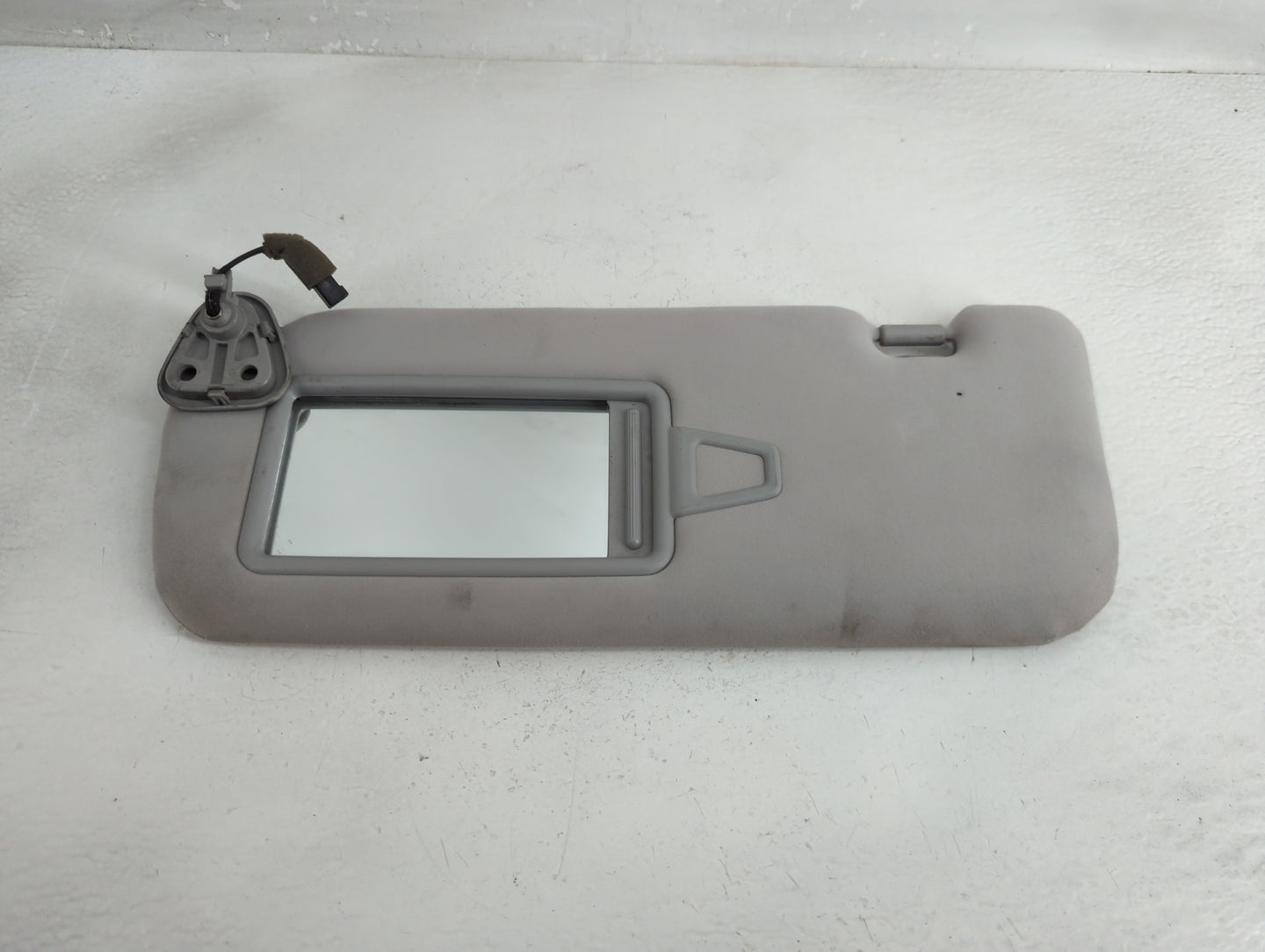 2014-2016 Kia Cadenza Sun Visor Shade Replacement Driver Left Mirror Fits Fits 2014 2015 2016 OEM Used Auto Parts - Oemuseda