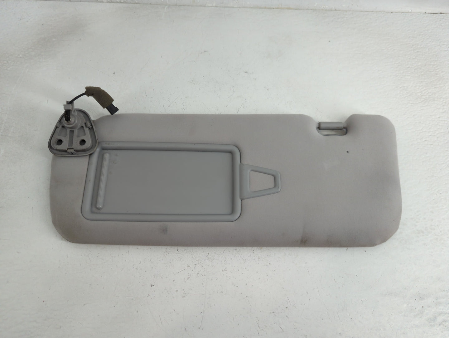 2014-2016 Kia Cadenza Sun Visor Shade Replacement Driver Left Mirror Fits Fits 2014 2015 2016 OEM Used Auto Parts - Oemuseda
