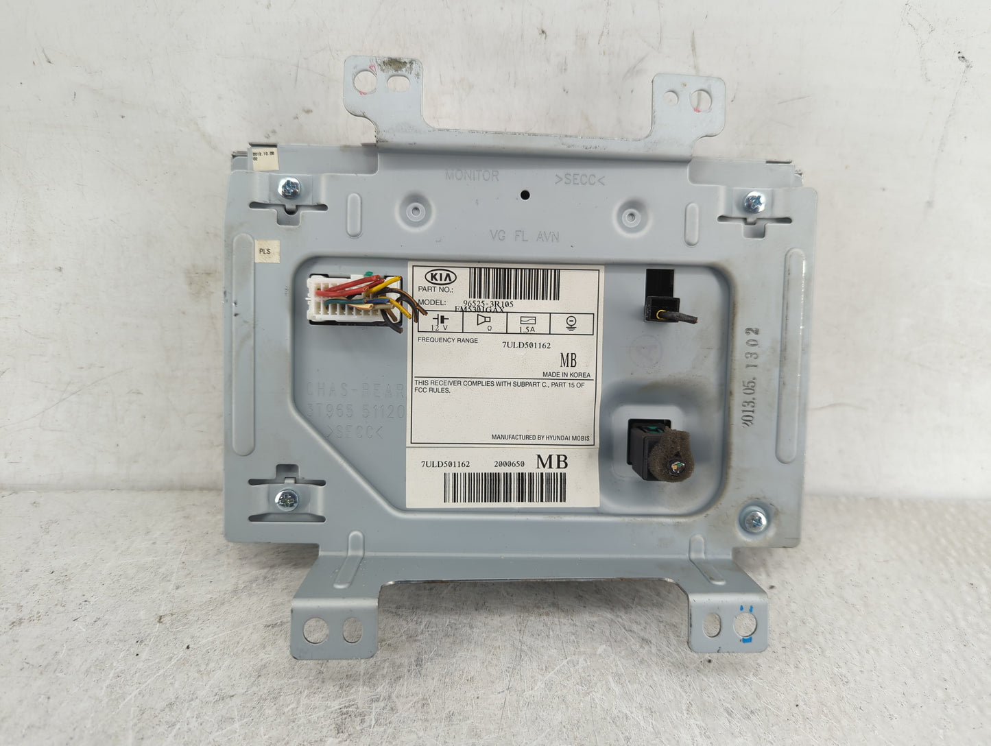 2014-2016 Kia Cadenza Information Display Screen - Oemusedautoparts1.com