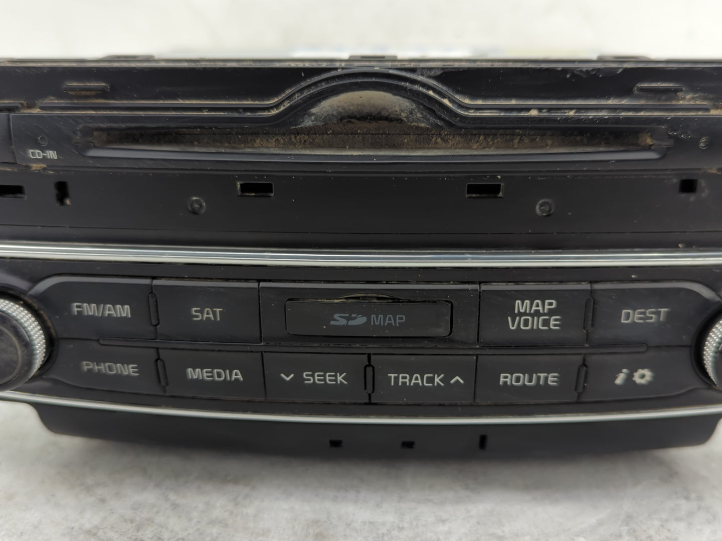 2014-2015 Kia Cadenza Radio AM FM Cd Player Receiver Replacement P/N:96560-3R105 Fits Fits 2014 2015 OEM Used Auto Parts - O