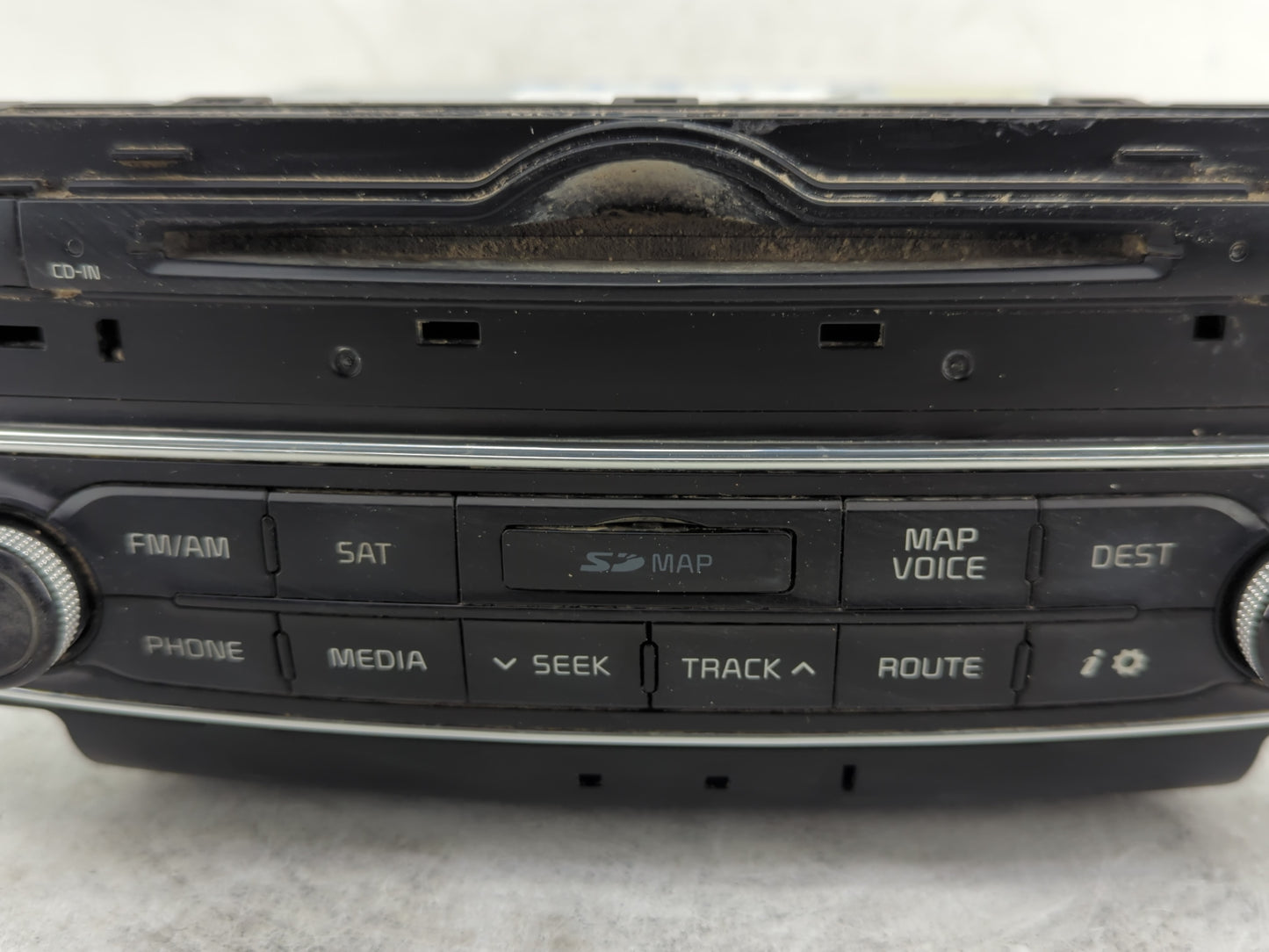 2014-2015 Kia Cadenza Radio AM FM Cd Player Receiver Replacement P/N:96560-3R105 Fits Fits 2014 2015 OEM Used Auto Parts - O