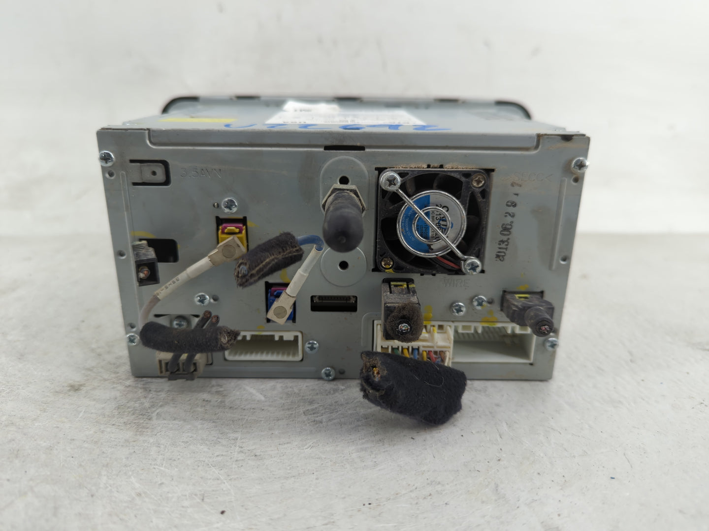 2014-2015 Kia Cadenza Radio AM FM Cd Player Receiver Replacement P/N:96560-3R105 Fits Fits 2014 2015 OEM Used Auto Parts - O