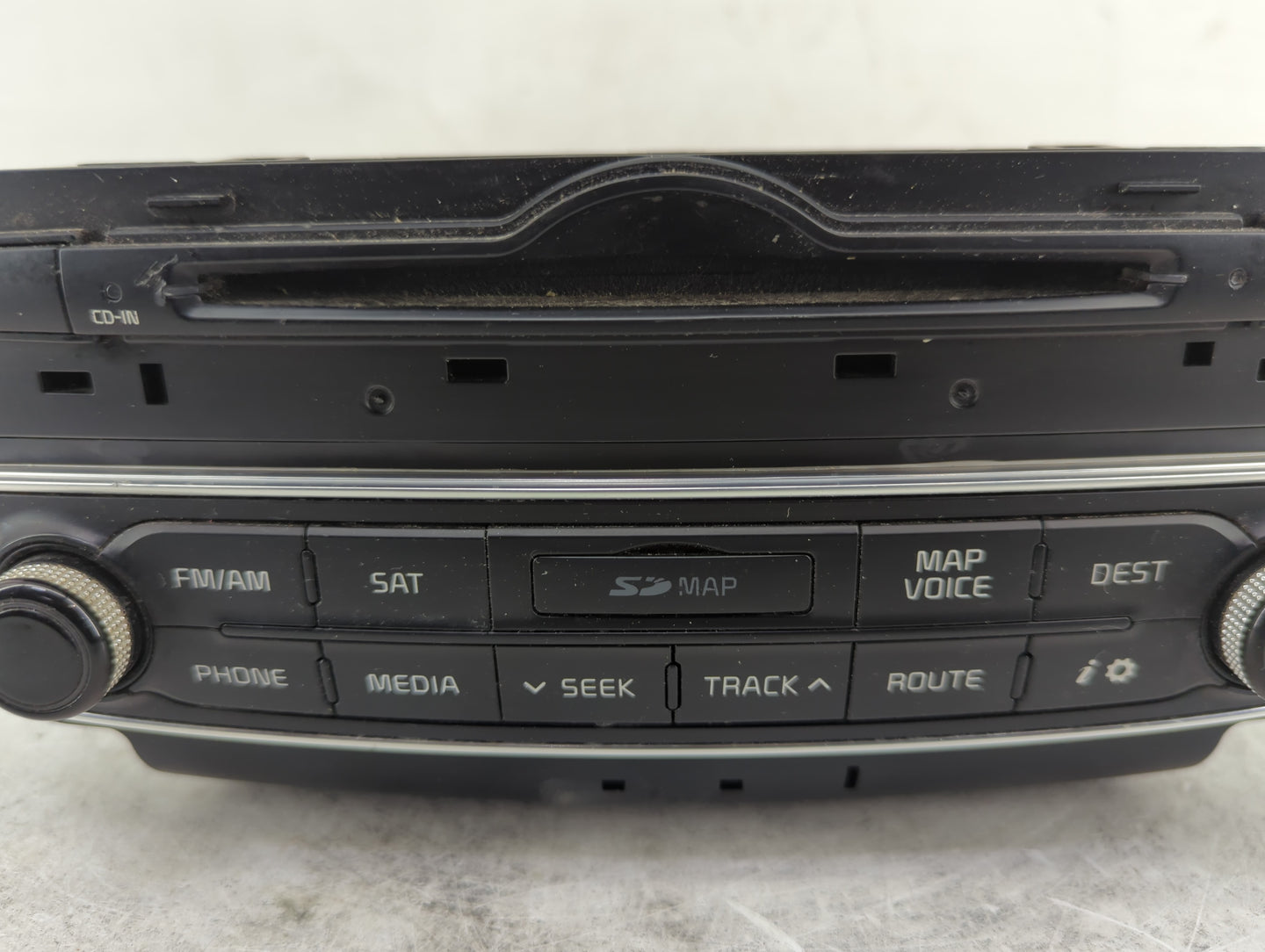 2014-2015 Kia Cadenza Radio AM FM Cd Player Receiver Replacement P/N:96560-3R105 Fits Fits 2014 2015 OEM Used Auto Parts - O