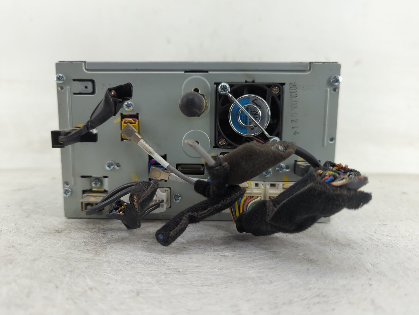 2014-2015 Kia Cadenza Radio AM FM Cd Player Receiver Replacement P/N:96560-3R105 Fits Fits 2014 2015 OEM Used Auto Parts - O