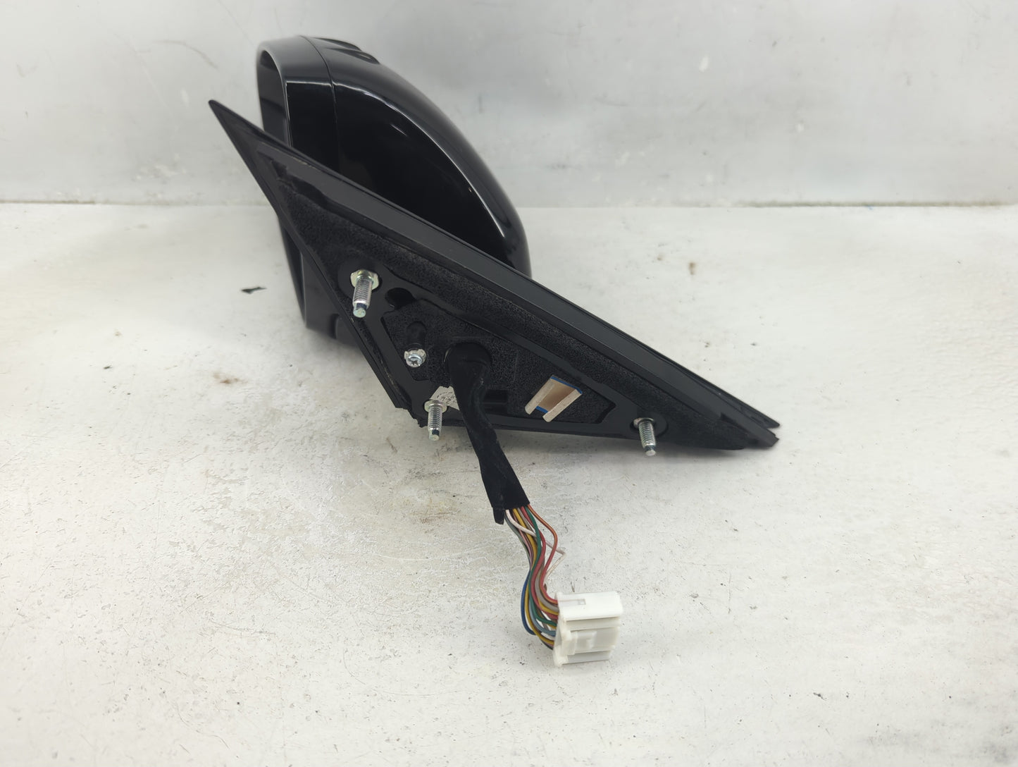 2014-2016 Kia Cadenza Driver Side View Mirror - Left Door Mirror OEM Used - Oemusedautoparts1.com