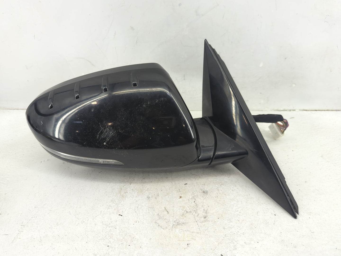 2014-2016 Kia Cadenza Passenger Side View Mirror - Right Door Mirror OEM Used - Oemusedautoparts1.com