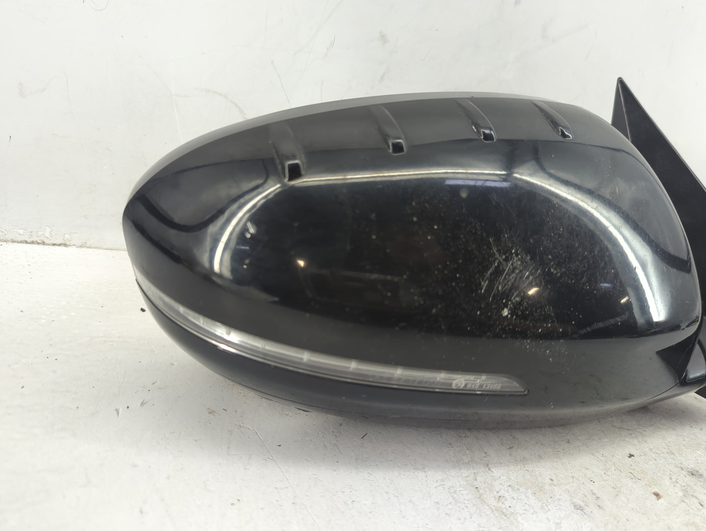 2014-2016 Kia Cadenza Passenger Side View Mirror - Right Door Mirror OEM Used - Oemusedautoparts1.com