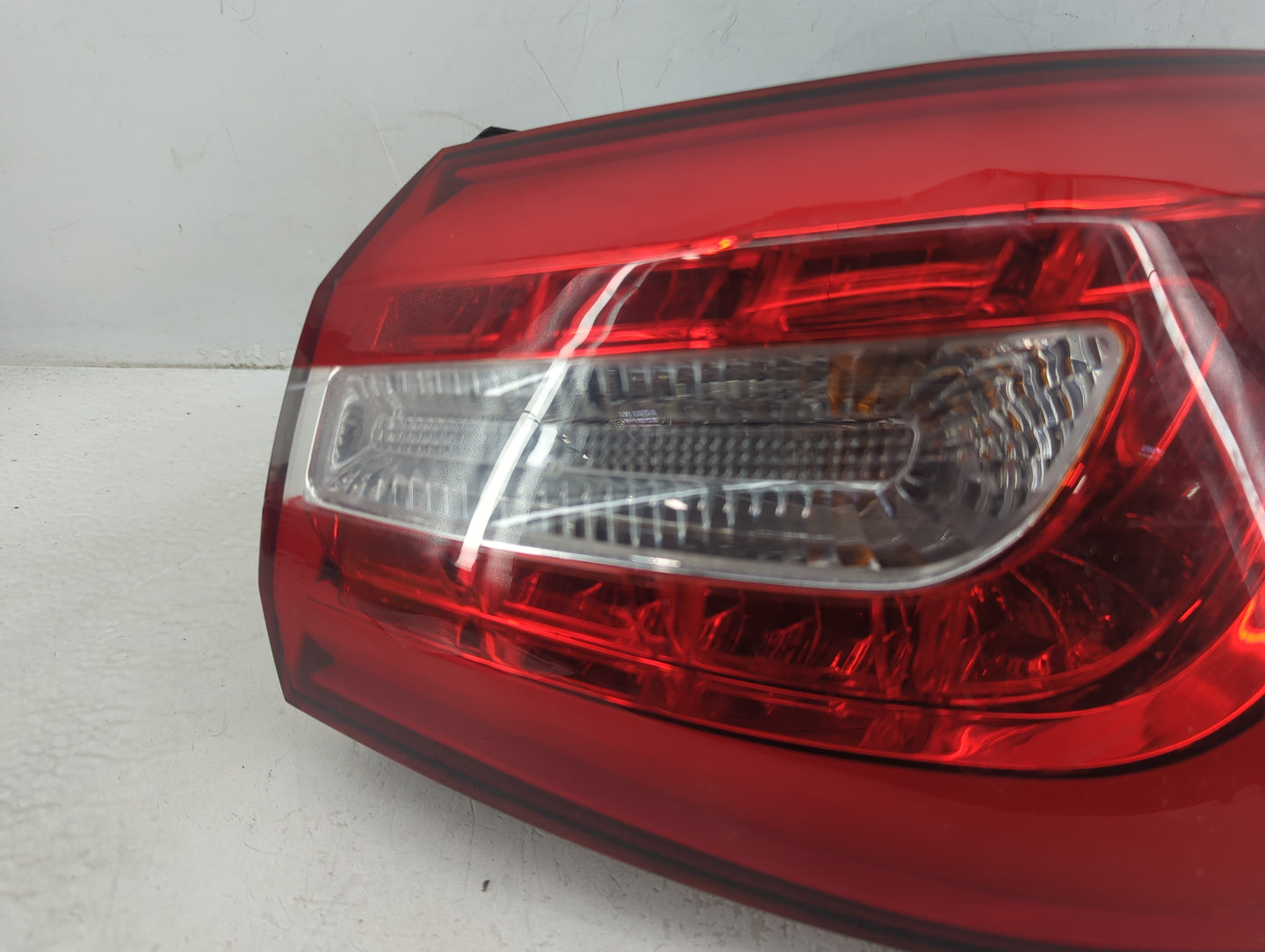2014-2016 Kia Cadenza Tail Light Assembly Driver Left OEM Fits Fits 2014 2015 2016 OEM Used Auto Parts - Oemusedautoparts1.c