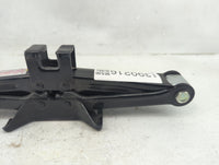 2014 Kia Cadenza Spare Scissor Car Jack 1390216 - Oemusedautoparts1.com