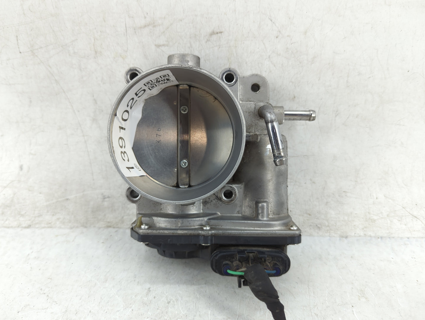 2014-2016 Kia Cadenza Throttle Body P/N:35100-3CA40 Fits Fits 2012 2013 2014 2015 2016 2017 2018 OEM Used Auto Parts - Oemus