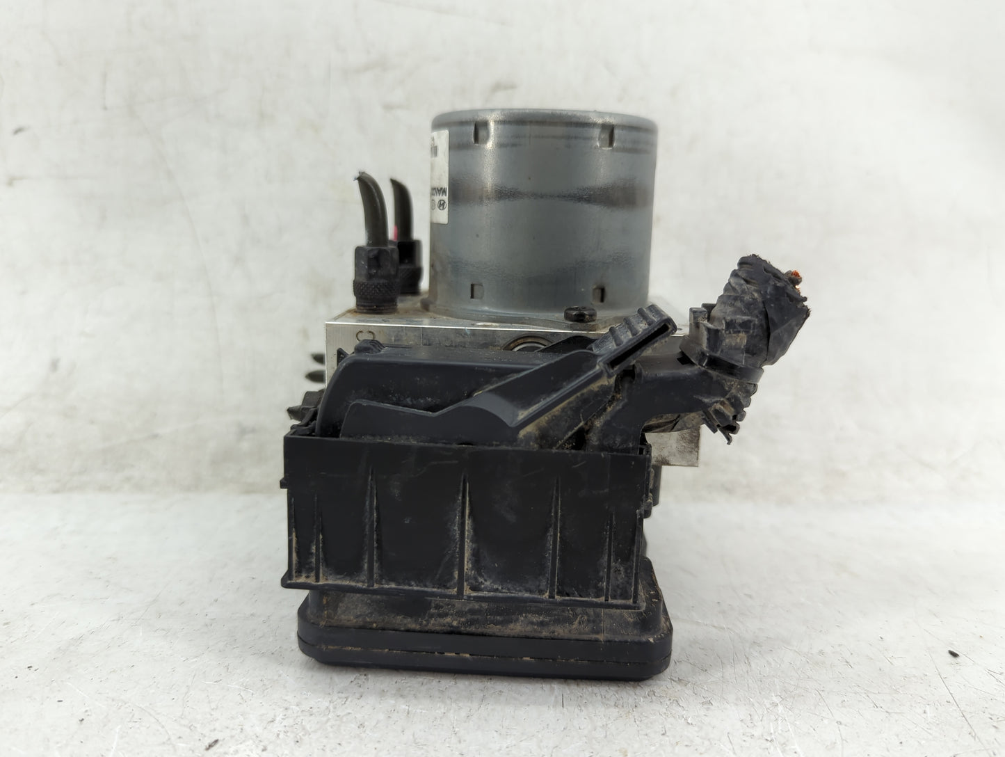 2014-2016 Kia Cadenza ABS Pump Control Module Replacement P/N:58920-3R800 270W-LE3 Fits Fits 2014 2015 2016 OEM Used Auto Pa