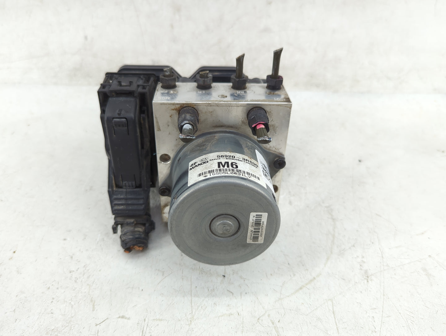 2014-2016 Kia Cadenza ABS Pump Control Module Replacement P/N:58920-3R800 270W-LE3 Fits Fits 2014 2015 2016 OEM Used Auto Pa