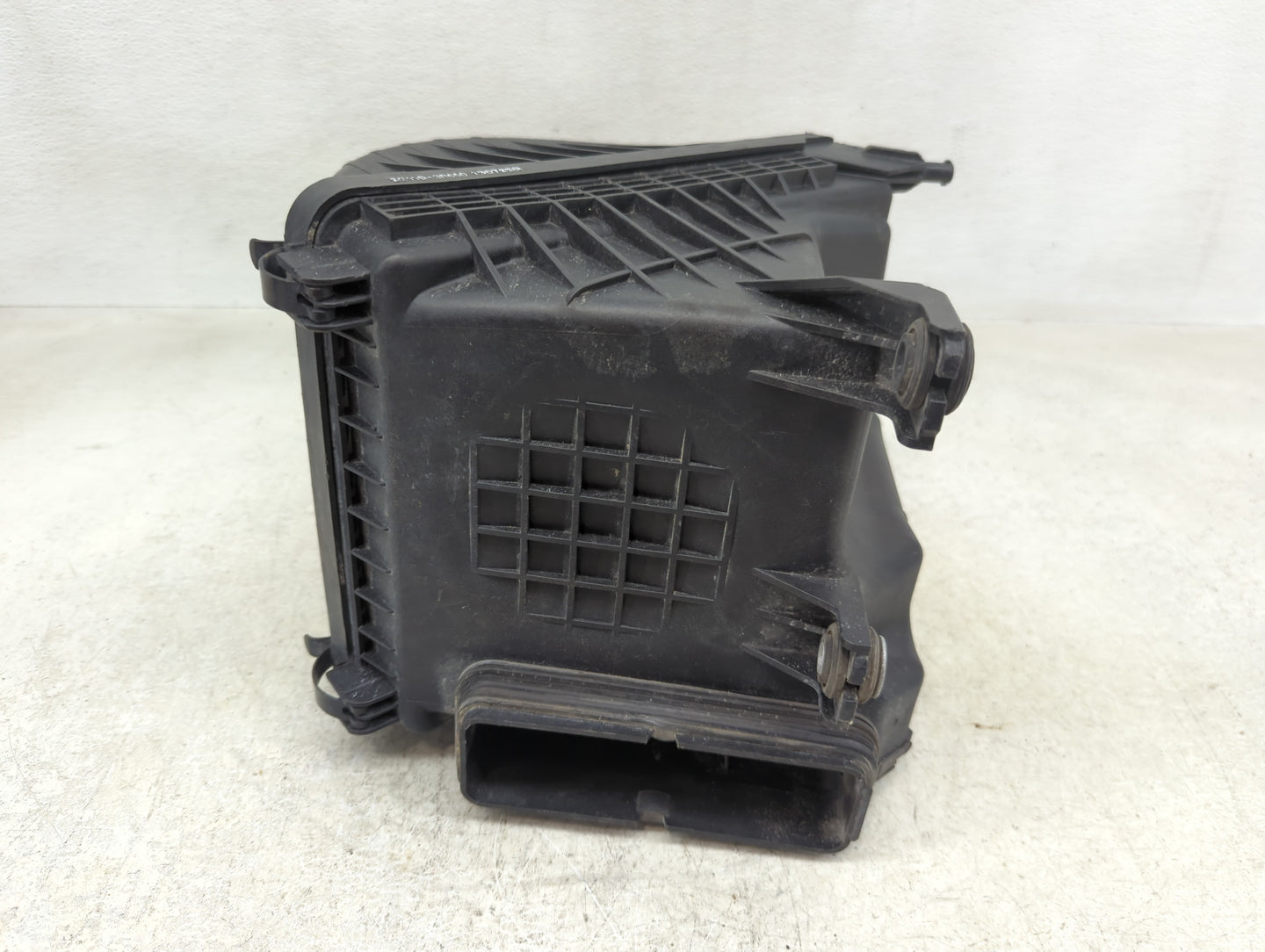 2014-2016 Kia Cadenza Air Cleaner Intake-duct Hose Tube - Oemusedautoparts1.com