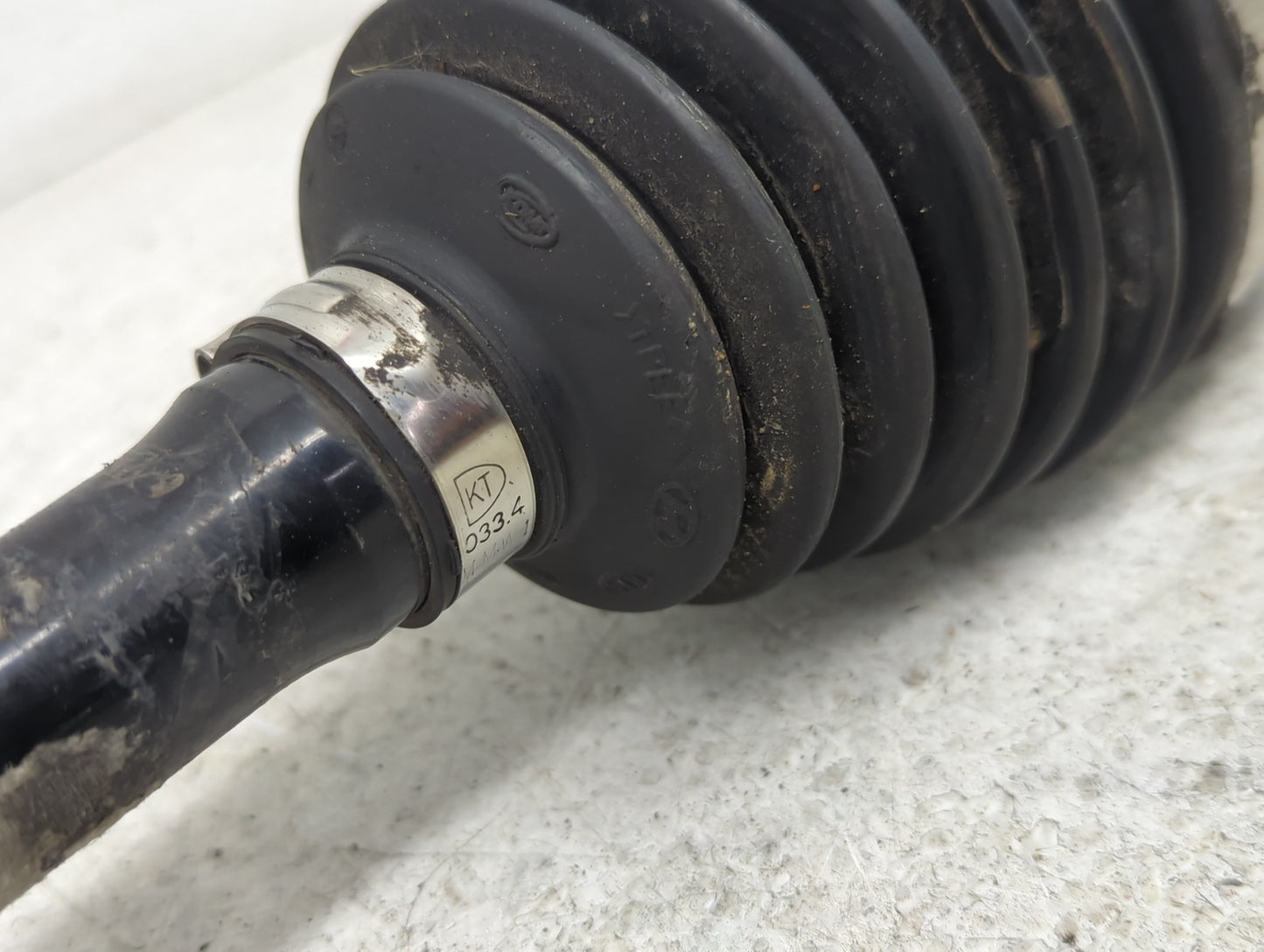 2014-2016 Kia Cadenza Axle Shaft Front Driver Cv C/v - Oemusedautoparts1.com