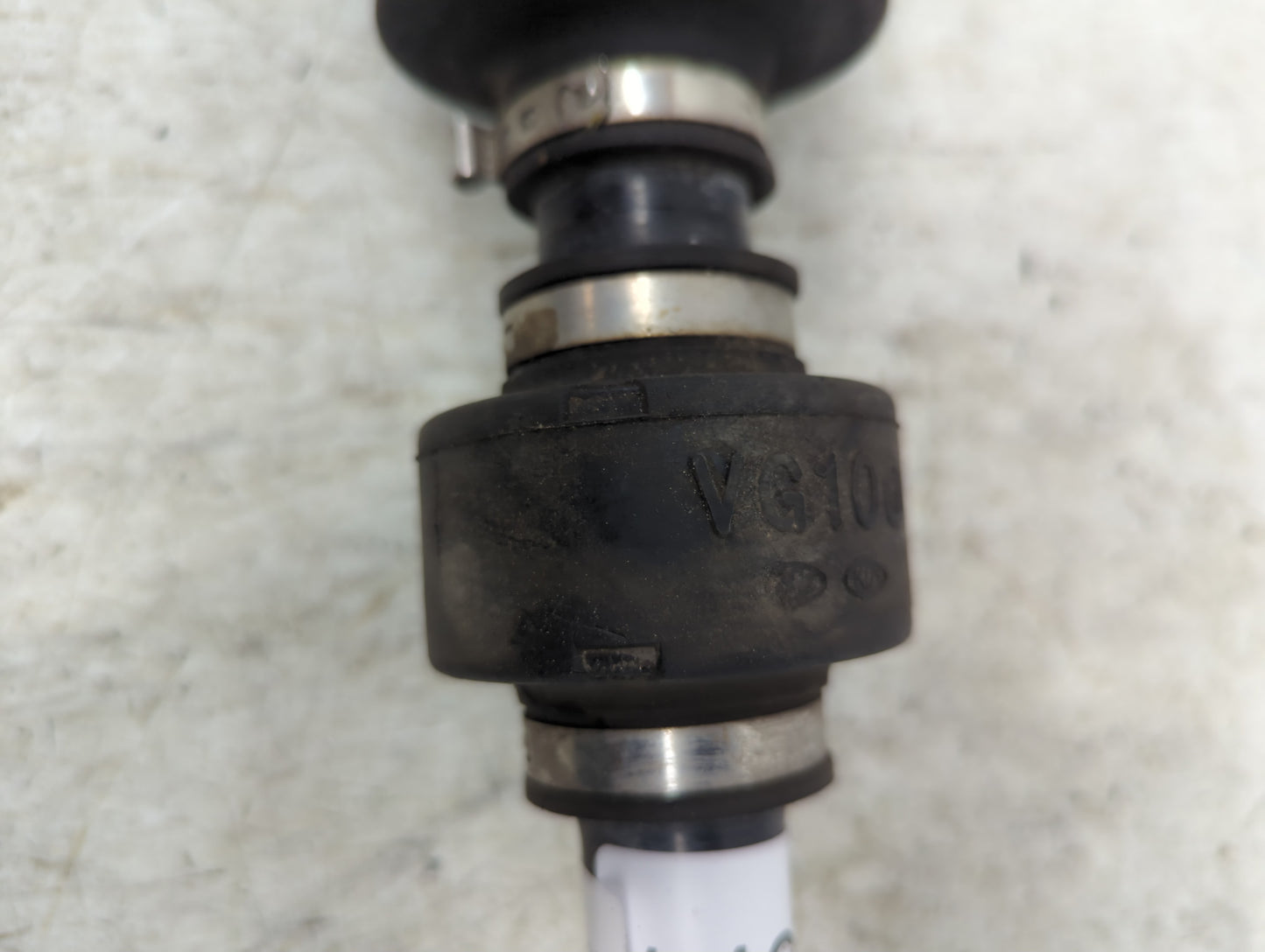 2014-2016 Kia Cadenza Axle Shaft Front Driver Cv C/v - Oemusedautoparts1.com