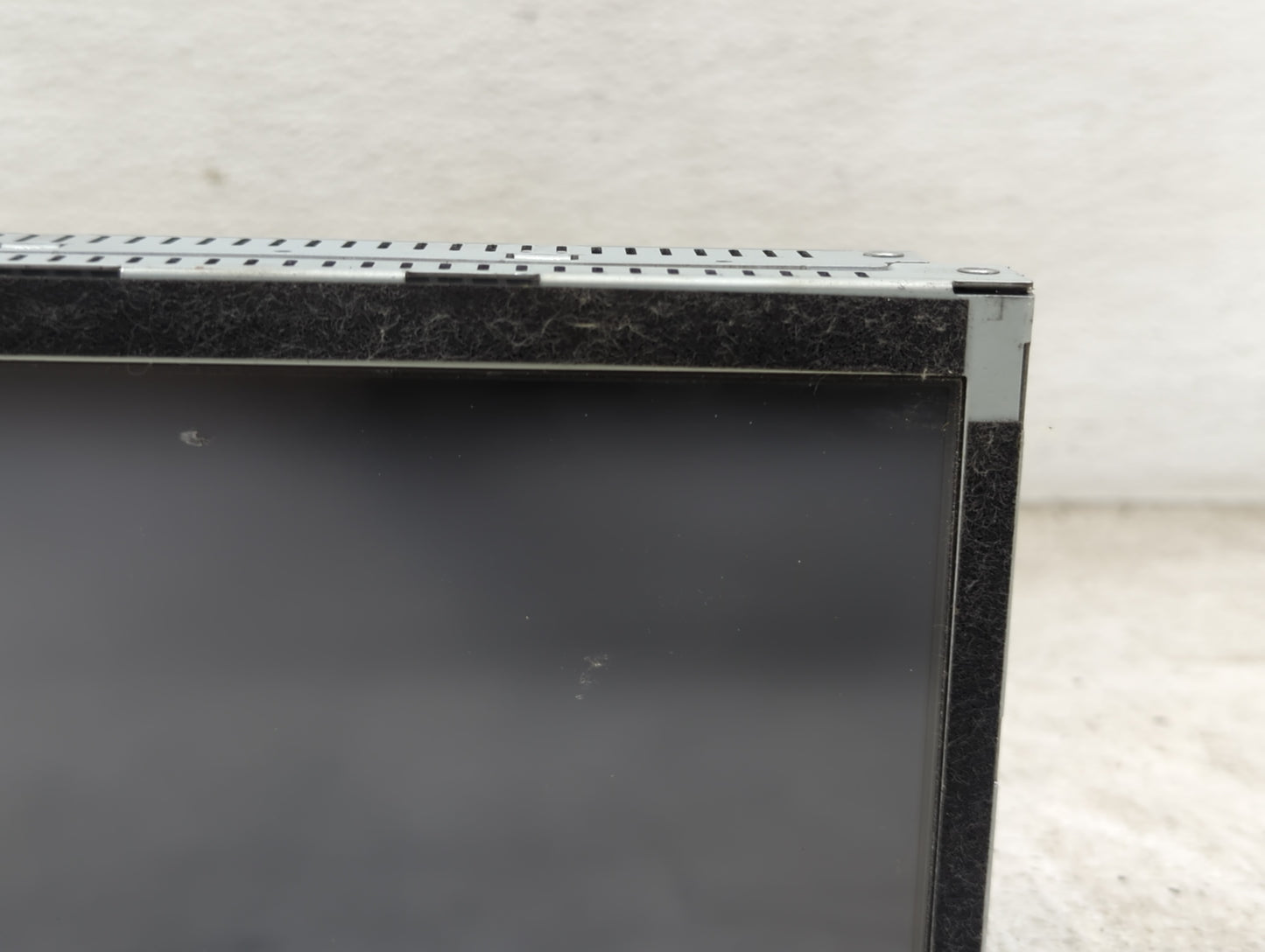 2014-2016 Kia Cadenza Information Display Screen - Oemusedautoparts1.com