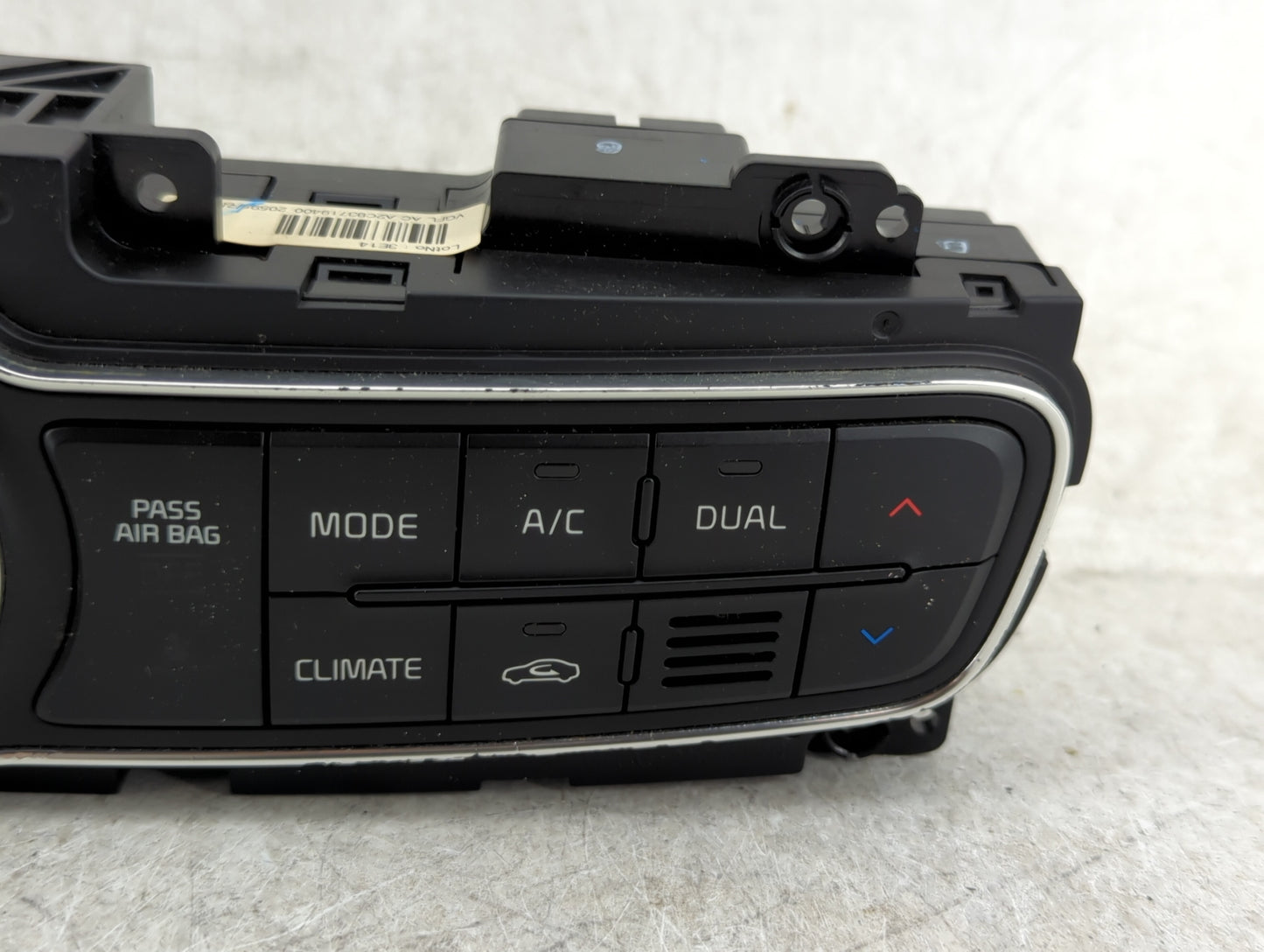 2014-2016 Kia Cadenza Climate Control Module Temperature AC/Heater Replacement P/N:972503RGF0 Fits Fits 2014 2015 2016 OEM U