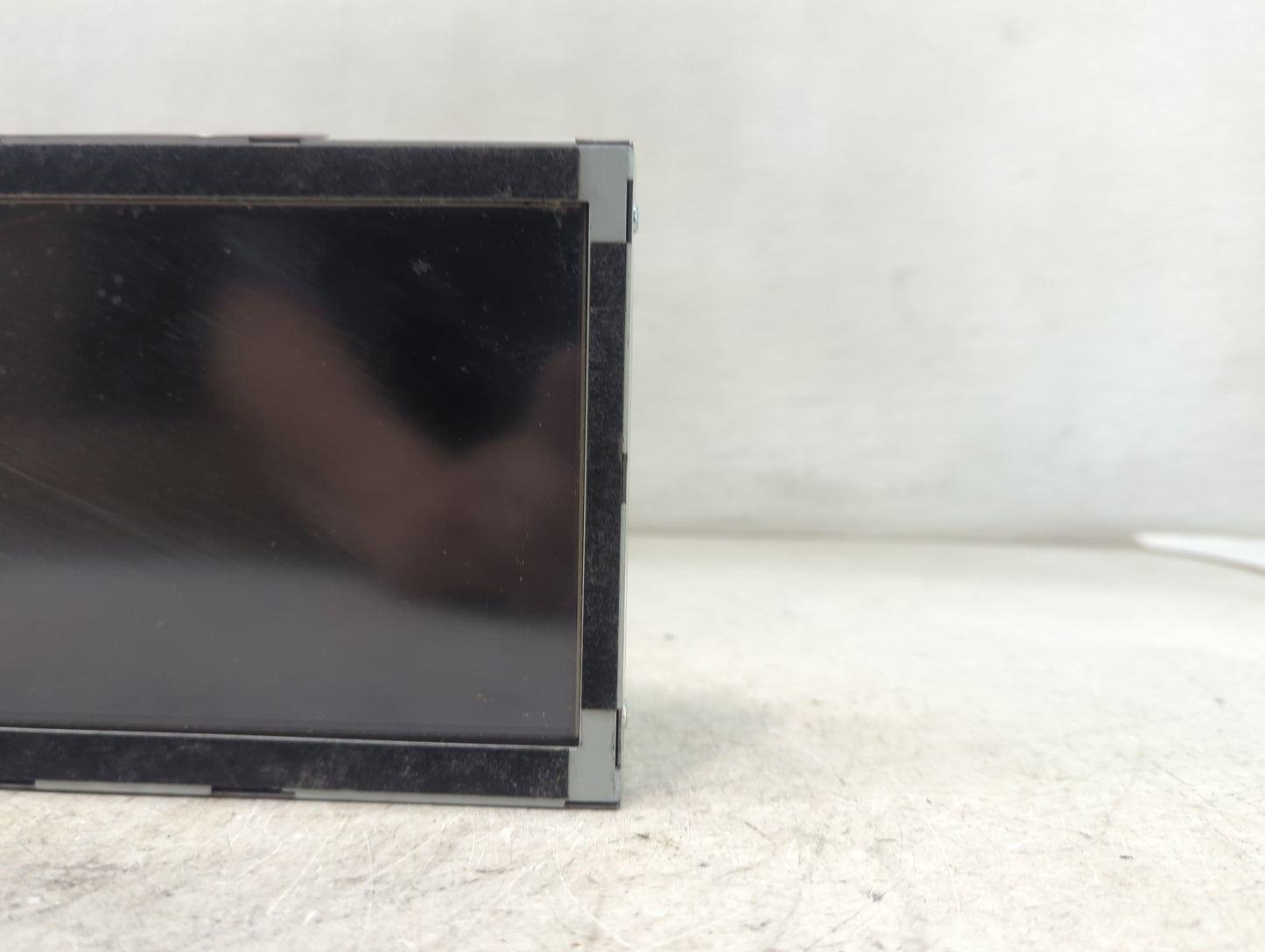 2014-2016 Kia Cadenza Information Display Screen 1468809 - Oemusedautoparts1.com