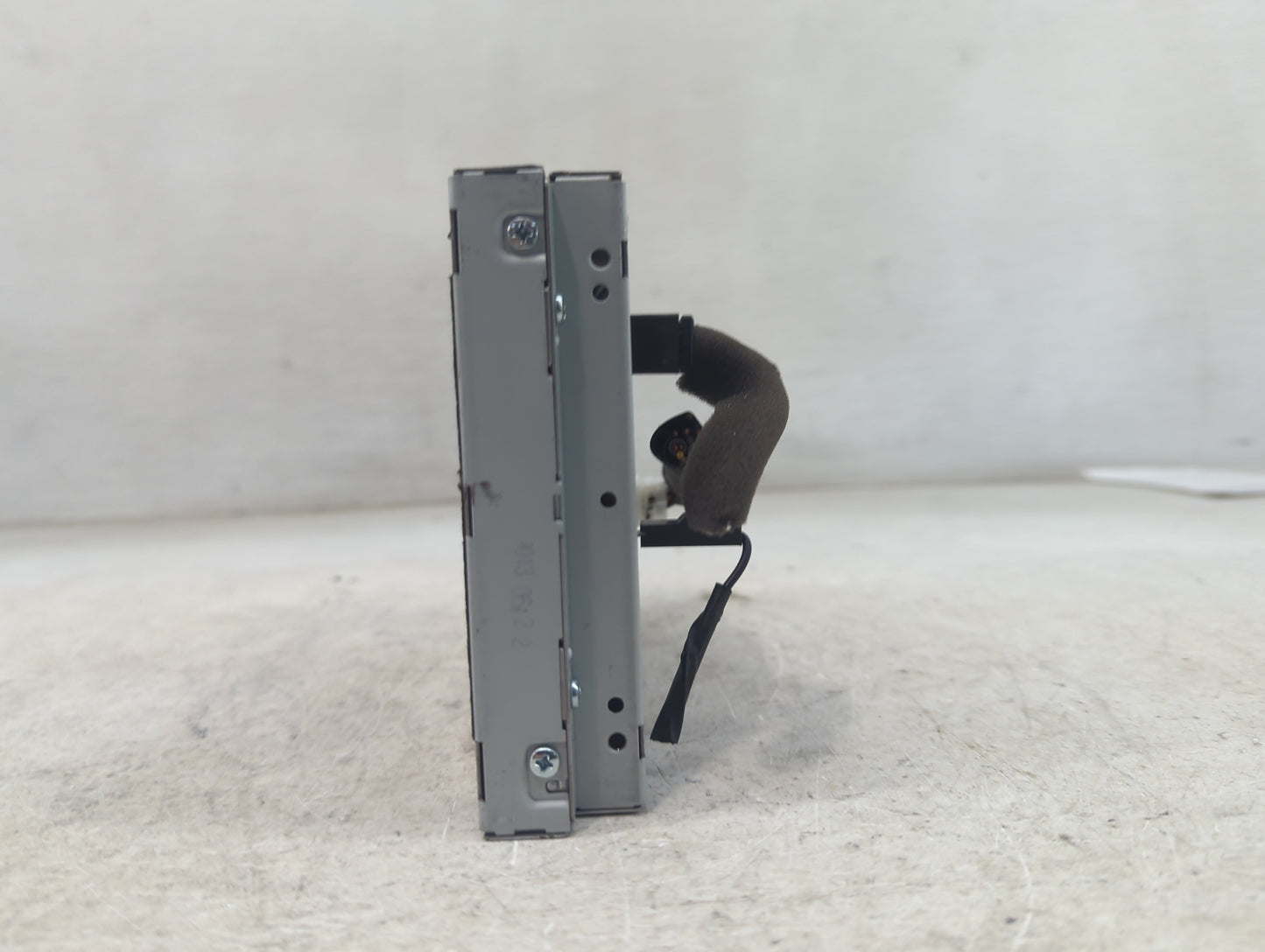 2014-2016 Kia Cadenza Information Display Screen 1468809 - Oemusedautoparts1.com