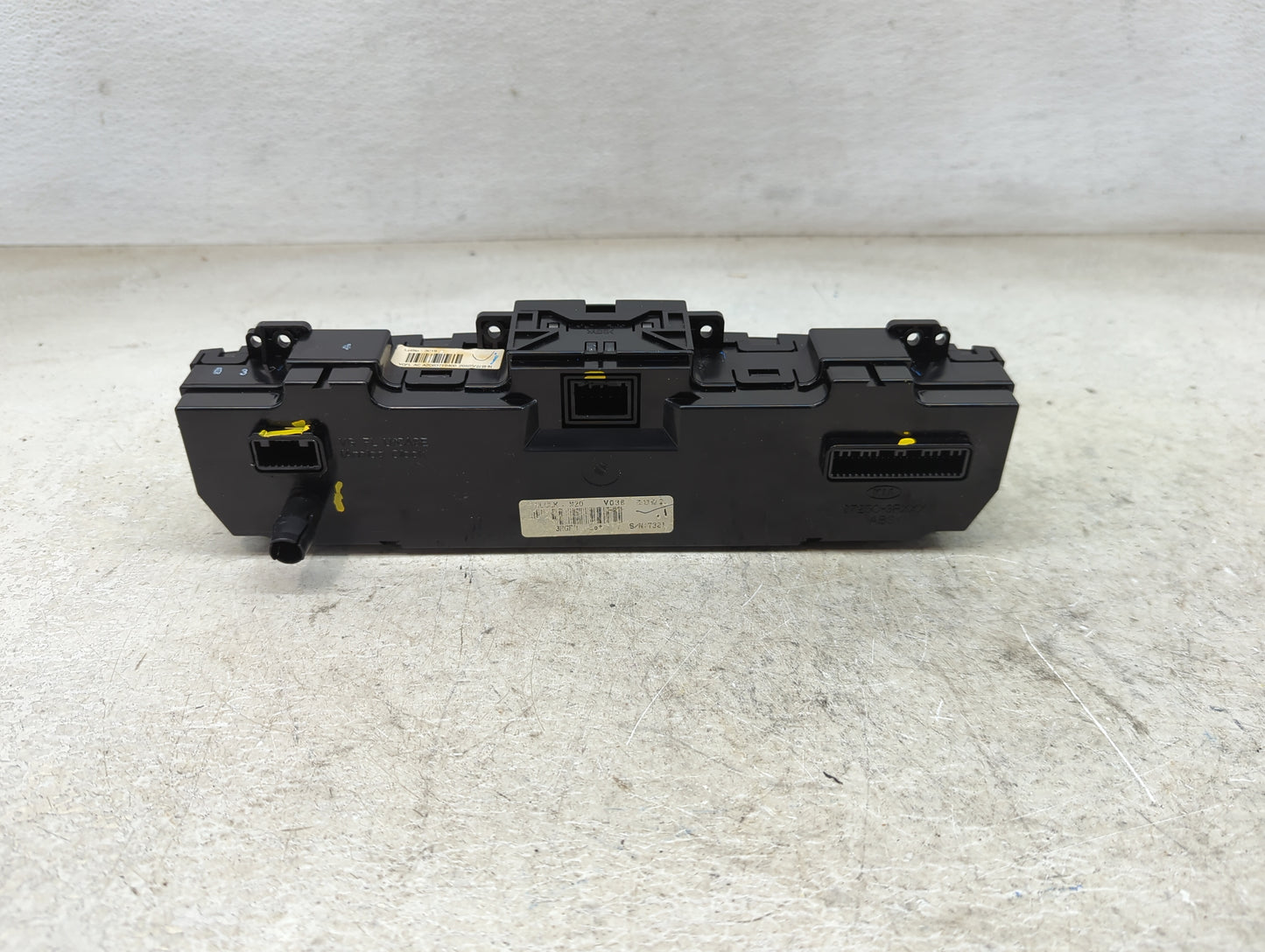 2014-2016 Kia Cadenza Climate Control Module Temperature AC/Heater Replacement P/N:3RGF1 Fits Fits 2014 2015 2016 OEM Used A