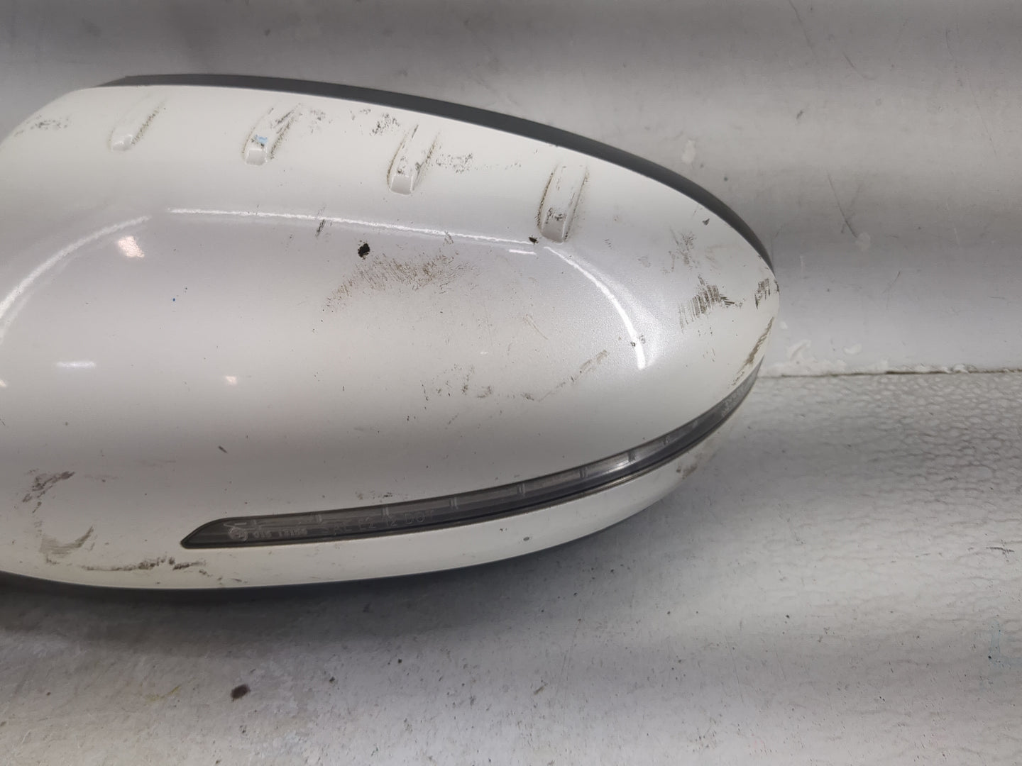 2014-2016 Kia Cadenza Driver Side View Mirror - Left Door Mirror OEM Used - Oemusedautoparts1.com