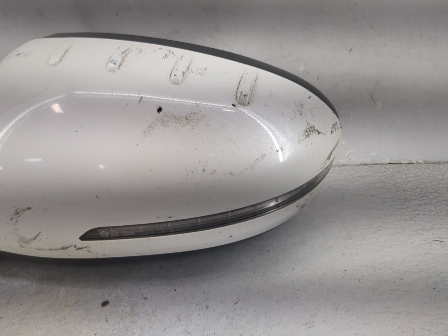 2014-2016 Kia Cadenza Driver Side View Mirror - Left Door Mirror OEM Used - Oemusedautoparts1.com