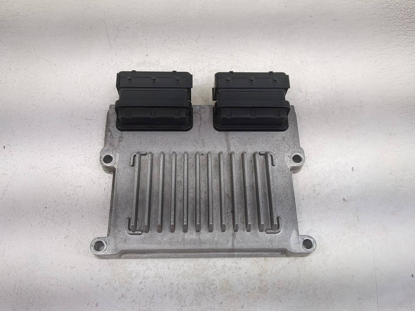 2014-2016 Kia Cadenza PCM Engine Control Computer ECU ECM PCU OEM P/N:39110-3CGN5 11901440 Fits Fits 2014 2015 2016 OEM Used