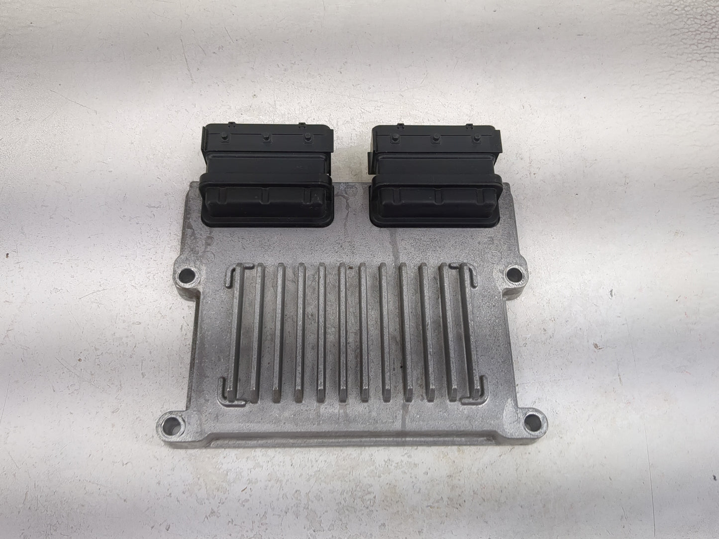 2014-2016 Kia Cadenza PCM Engine Control Computer ECU ECM PCU OEM P/N:39110-3CGN5 11901440 Fits Fits 2014 2015 2016 OEM Used