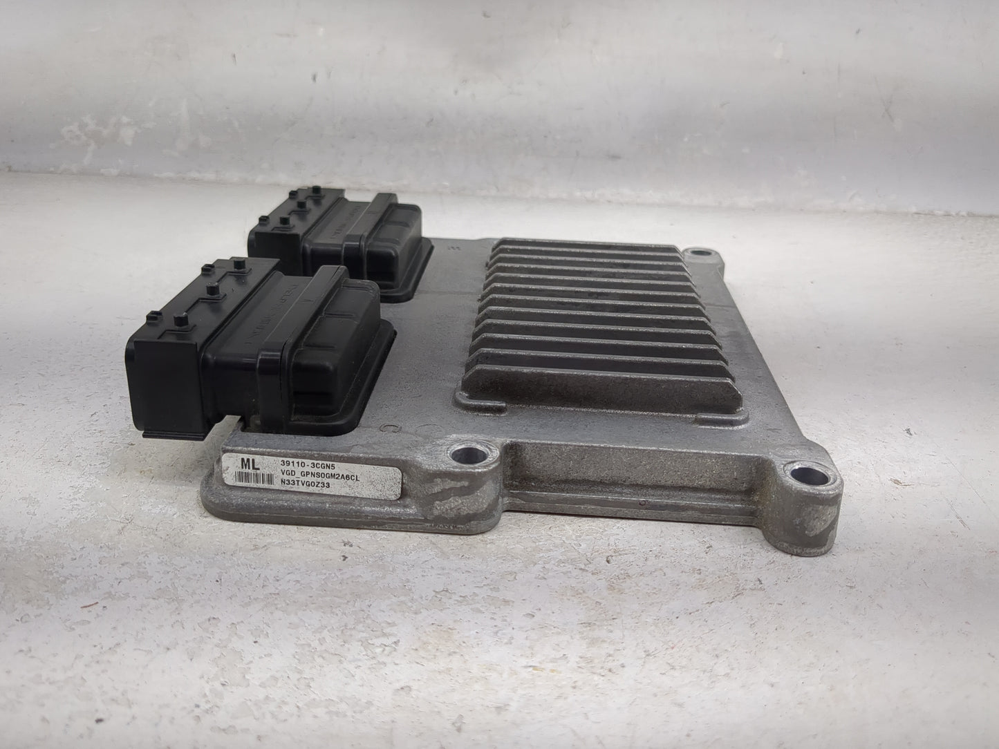 2014-2016 Kia Cadenza PCM Engine Control Computer ECU ECM PCU OEM P/N:39110-3CGN5 11901440 Fits Fits 2014 2015 2016 OEM Used