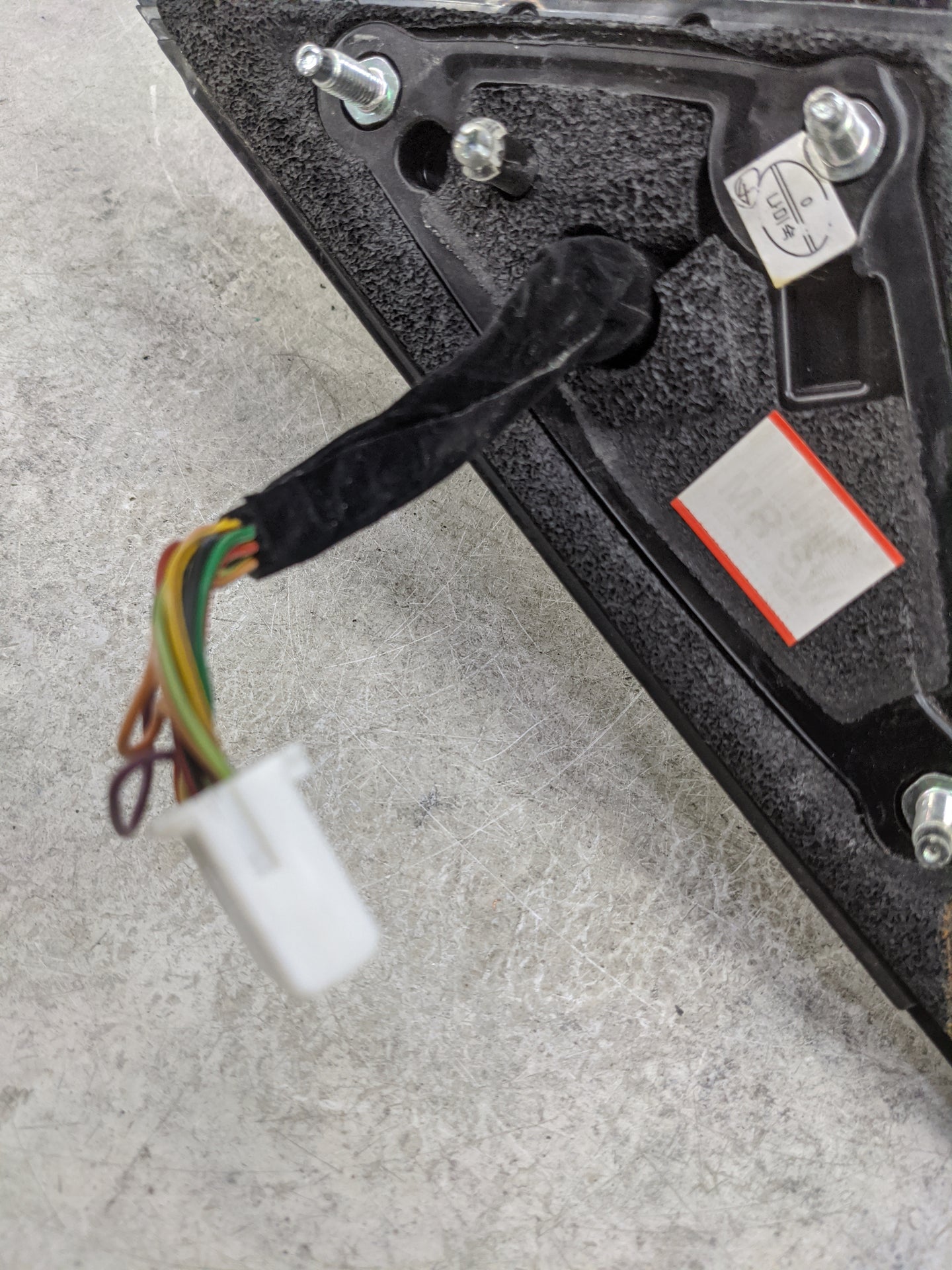 2014-2016 Kia Cadenza Passenger Side View Mirror - Right Door Mirror OEM Used - Oemusedautoparts1.com