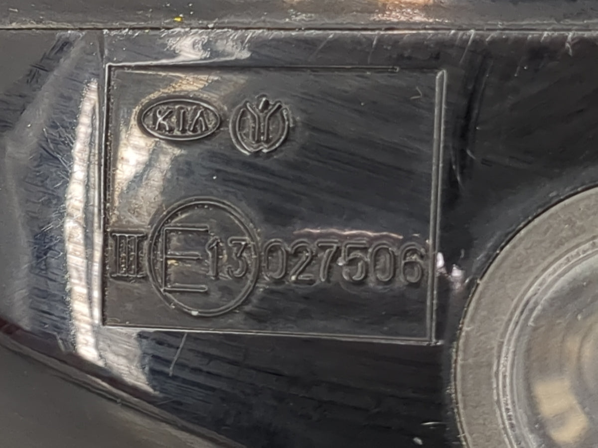 2014-2016 Kia Cadenza Driver Side View Mirror - Left Door Mirror OEM Used - Oemusedautoparts1.com