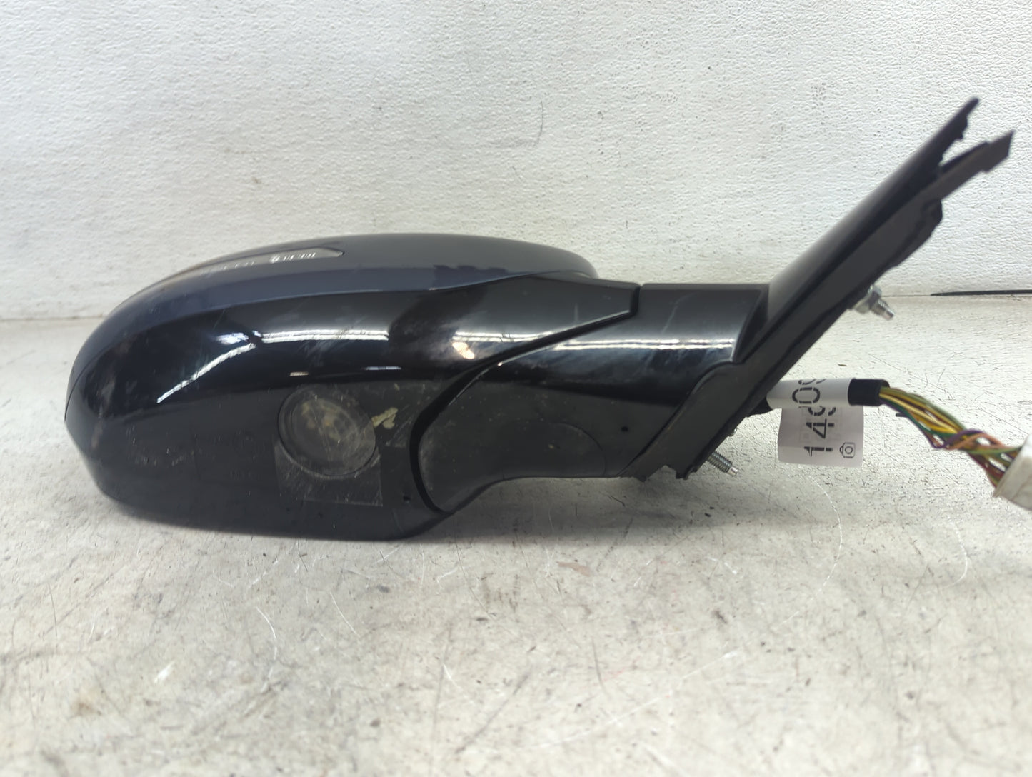 2014-2016 Kia Cadenza Passenger Side View Mirror - Right Door Mirror OEM Used - Oemusedautoparts1.com