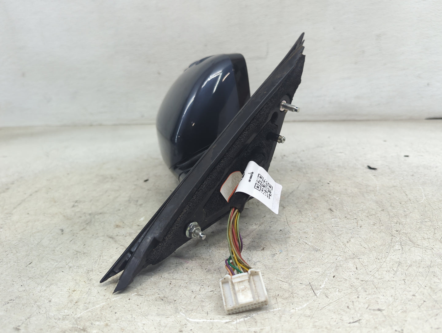 2014-2016 Kia Cadenza Passenger Side View Mirror - Right Door Mirror OEM Used - Oemusedautoparts1.com