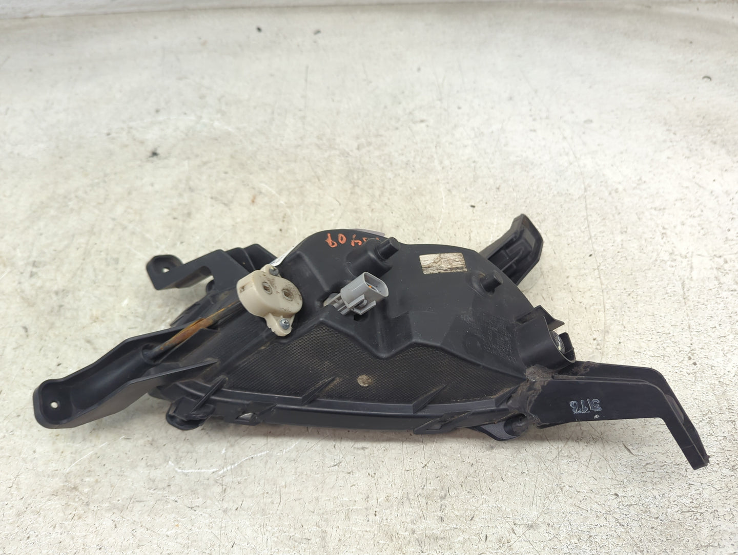 2014-2016 Kia Cadenza Passenger Right Oem Cornering Light Lamp Black - Oemusedautoparts1.com