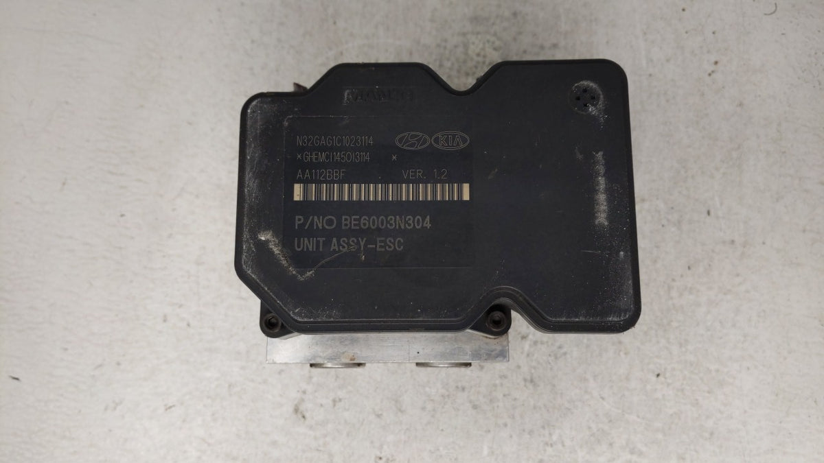 2014-2016 Kia Cadenza Anti-Lock Brake ABS Pump Module Actuator OEM P/N:58920-3R800 Fits Fits 2014 2015 2016 OEM Used Auto Pa