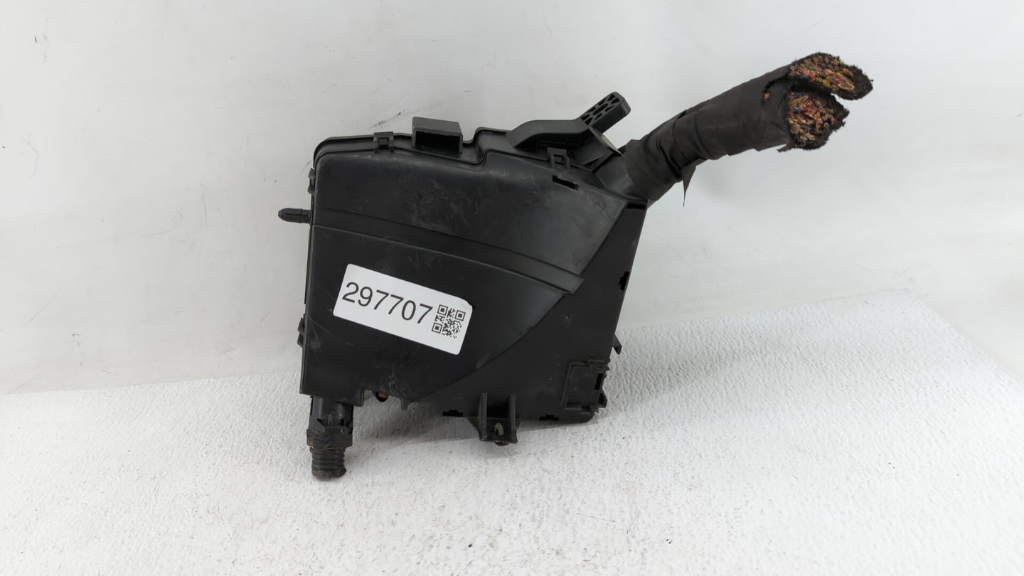 2014-2016 Kia Cadenza Fusebox Fuse Box Panel Relay Module P/N:91275-3R030 91275-3R022, 91275-3R032 Fits Fits 2014 2015 2016 