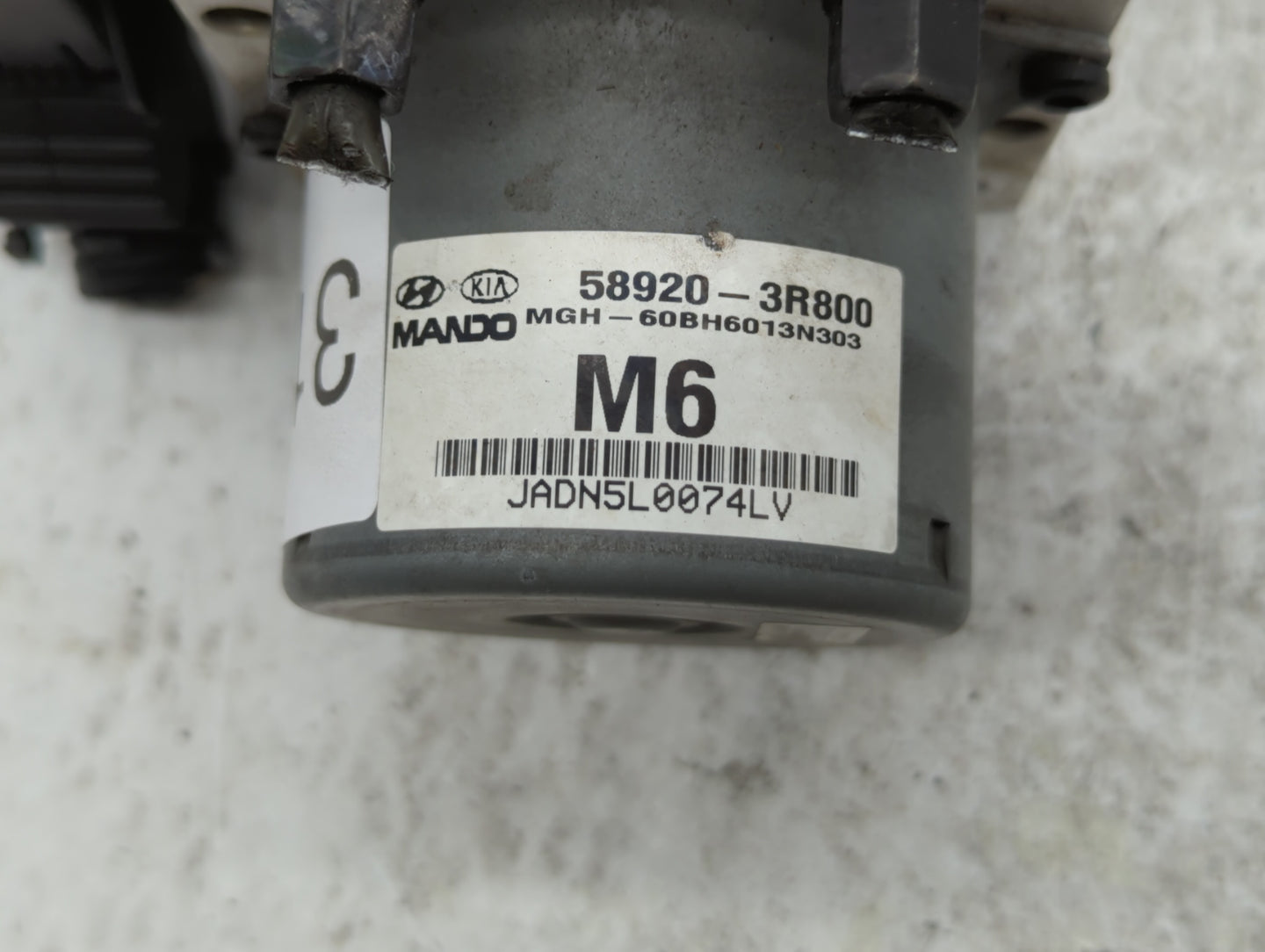 2014-2016 Kia Cadenza ABS Pump Control Module Replacement P/N:58920-3R800 Fits Fits 2014 2015 2016 OEM Used Auto Parts - Oem