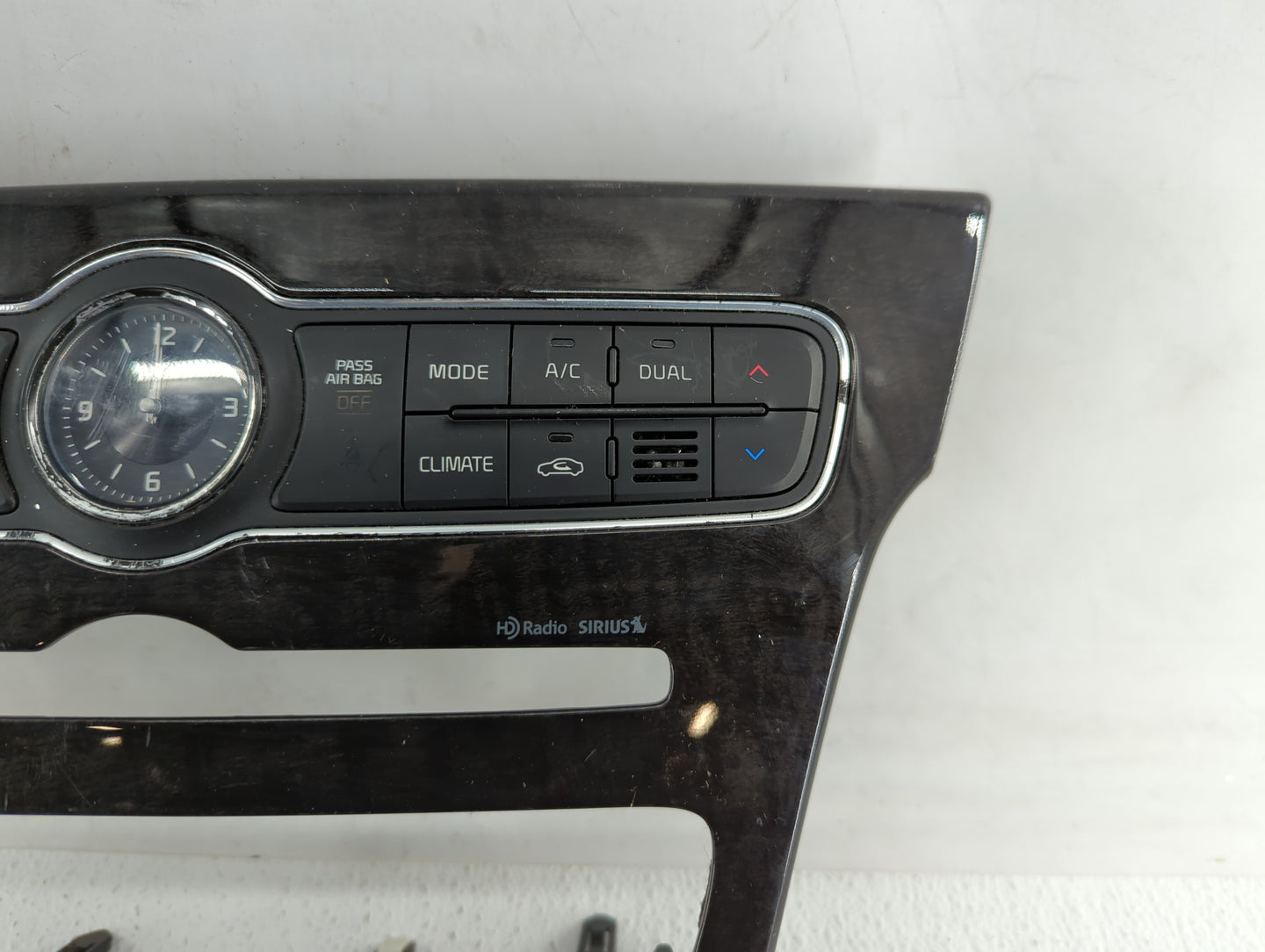 2014-2016 Kia Cadenza Climate Control Module Temperature AC/Heater Replacement P/N:972503RGK0 972503RGF0 Fits Fits 2014 2015