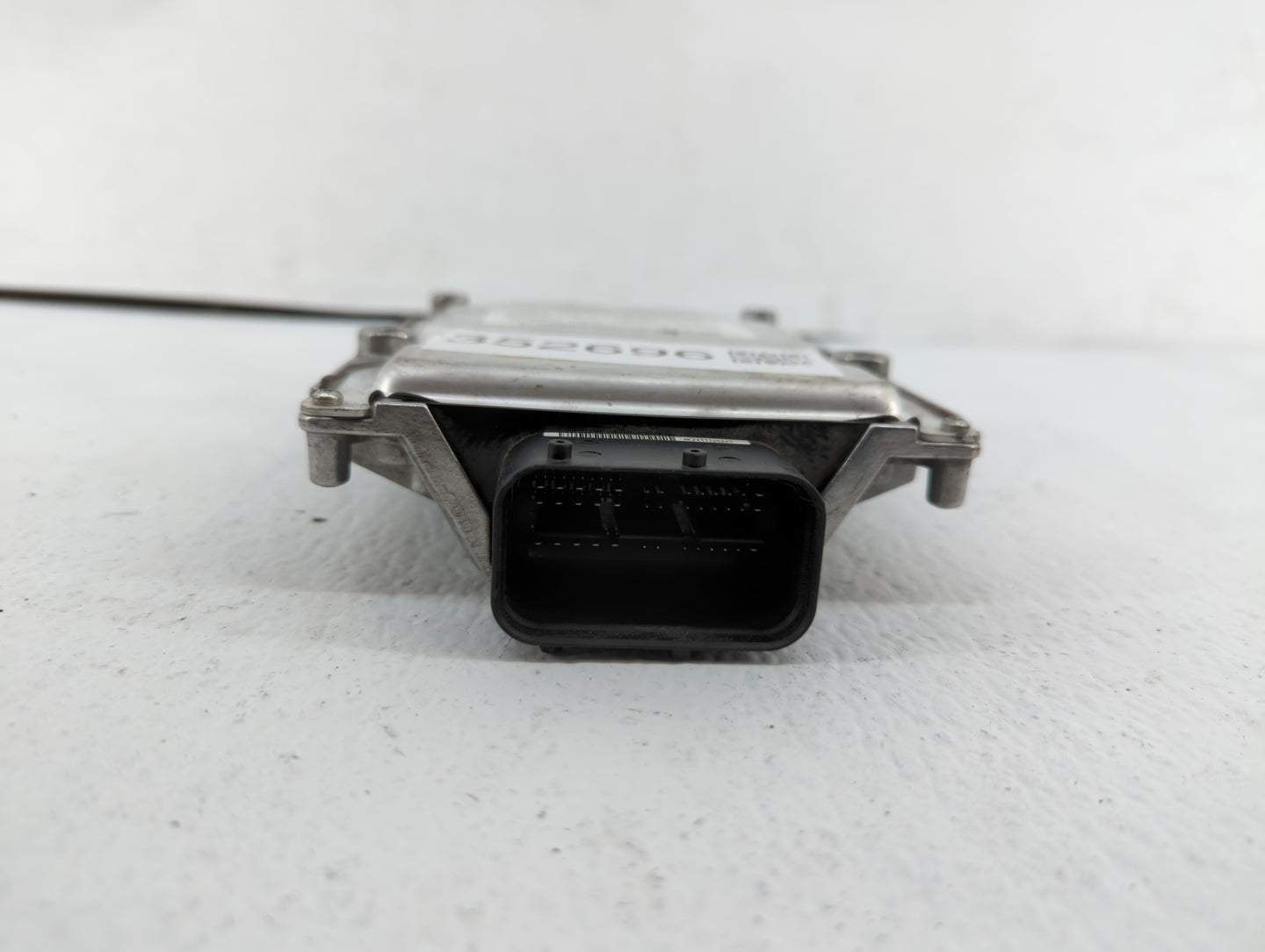 2014-2016 Kia Cadenza PCM Engine Control Computer ECU ECM PCU OEM P/N:39172-3C020 39175-3C000 Fits OEM Used Auto Parts - Oem