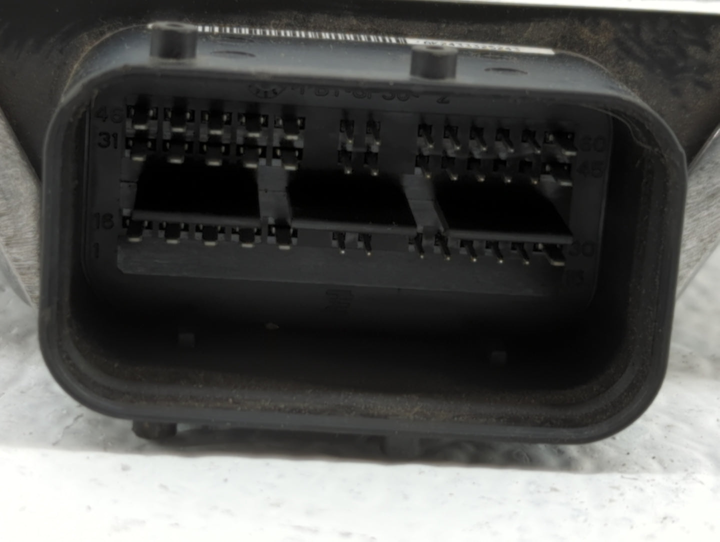 2014-2016 Kia Cadenza PCM Engine Control Computer ECU ECM PCU OEM P/N:39172-3C020 39175-3C000 Fits OEM Used Auto Parts - Oem