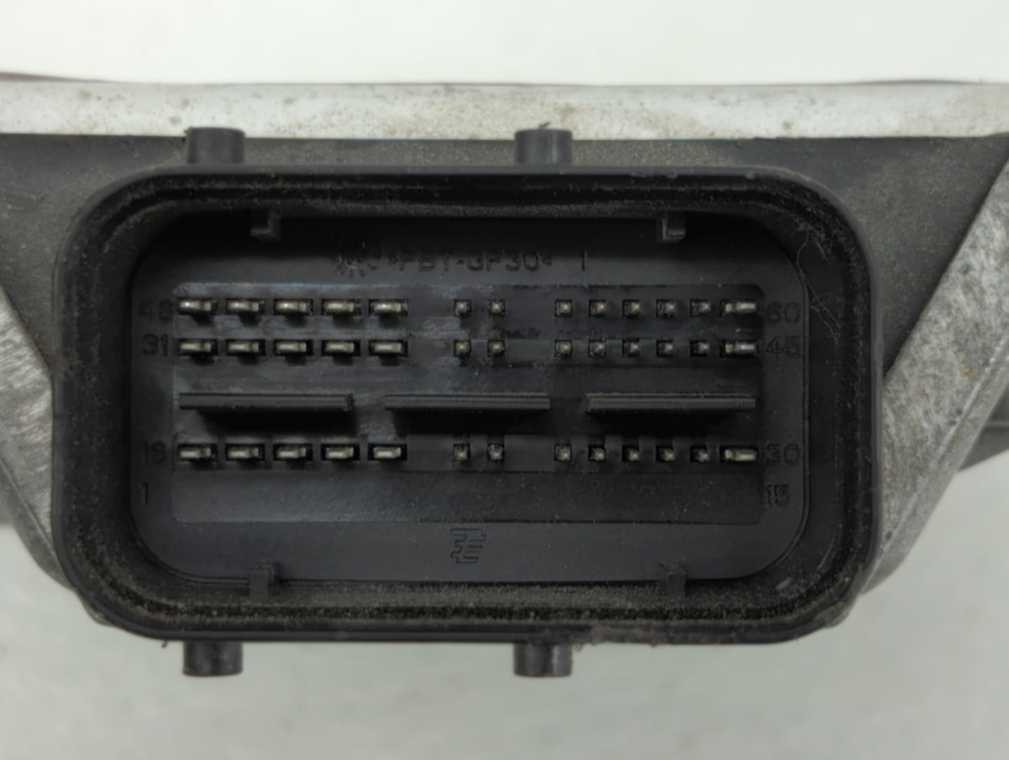2014-2016 Kia Cadenza PCM Engine Control Computer ECU ECM PCU OEM P/N:39172-3C020 39175-3C000 Fits OEM Used Auto Parts - Oem