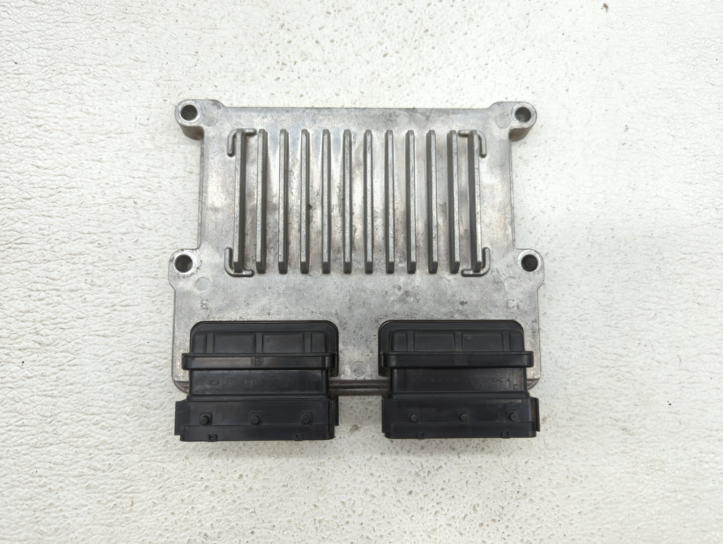 2014-2016 Kia Cadenza PCM Engine Control Computer ECU ECM PCU OEM P/N:39111-3CGN1 39110-3CGN5 Fits Fits 2014 2015 2016 OEM U