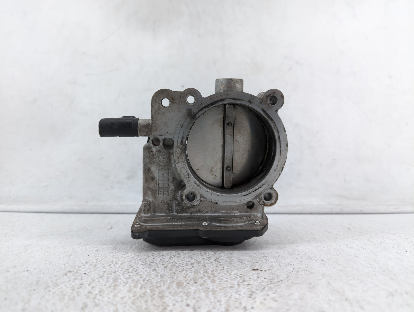 2014-2016 Kia Cadenza Throttle Body P/N:35100-3CAA0 Fits Fits 2012 2013 2014 2015 2016 2017 2018 OEM Used Auto Parts - Oemus