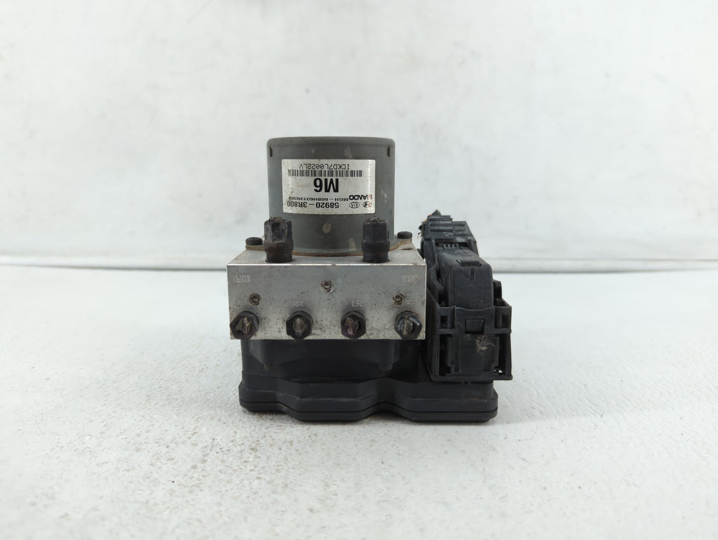 2014-2016 Kia Cadenza ABS Pump Control Module Replacement P/N:58920-3R800 Fits Fits 2014 2015 2016 OEM Used Auto Parts - Oem