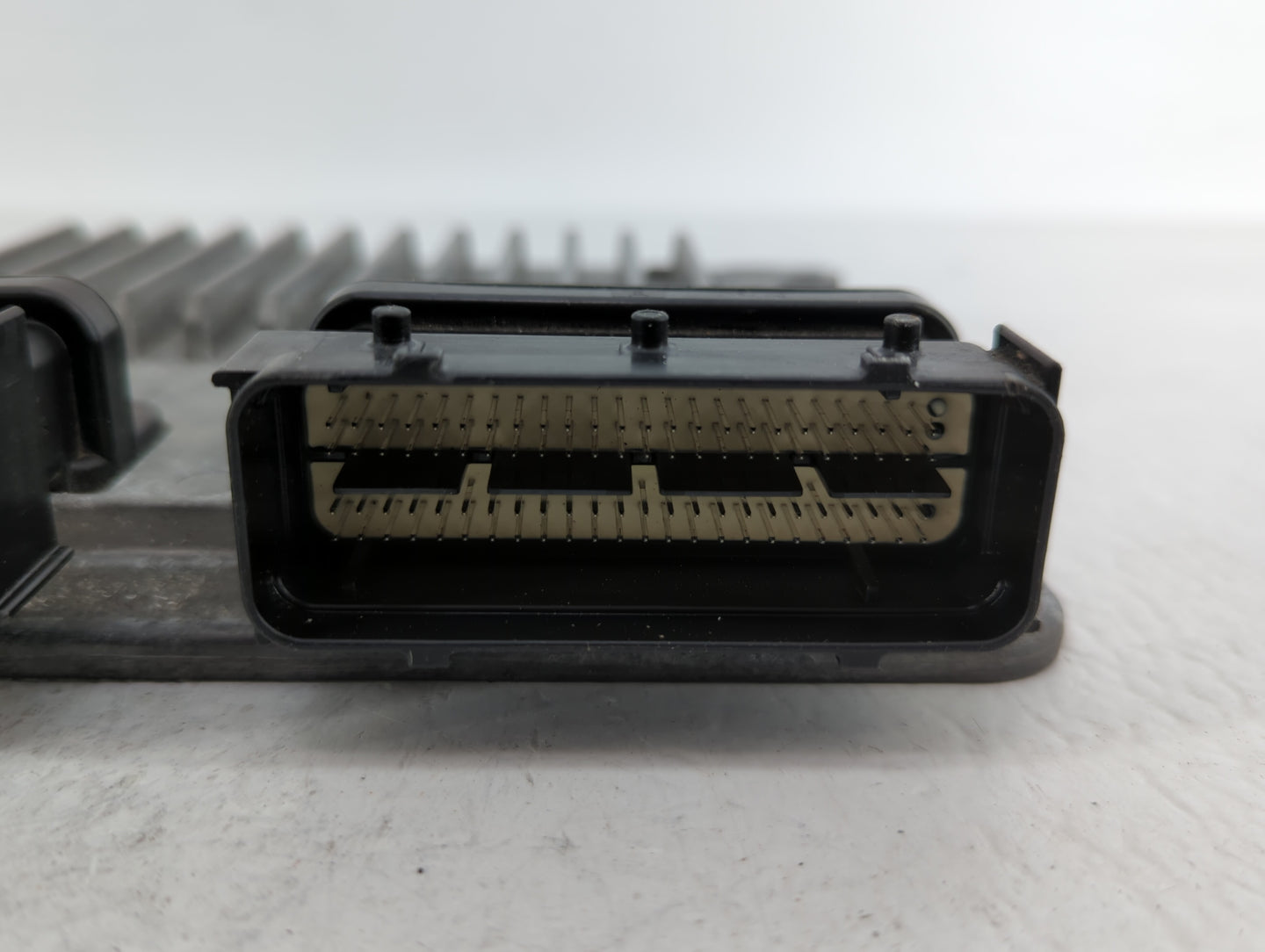 2014-2016 Kia Cadenza PCM Engine Control Computer ECU ECM PCU OEM P/N:39111-3CGN1 39110-3CGN5 Fits Fits 2014 2015 2016 OEM U