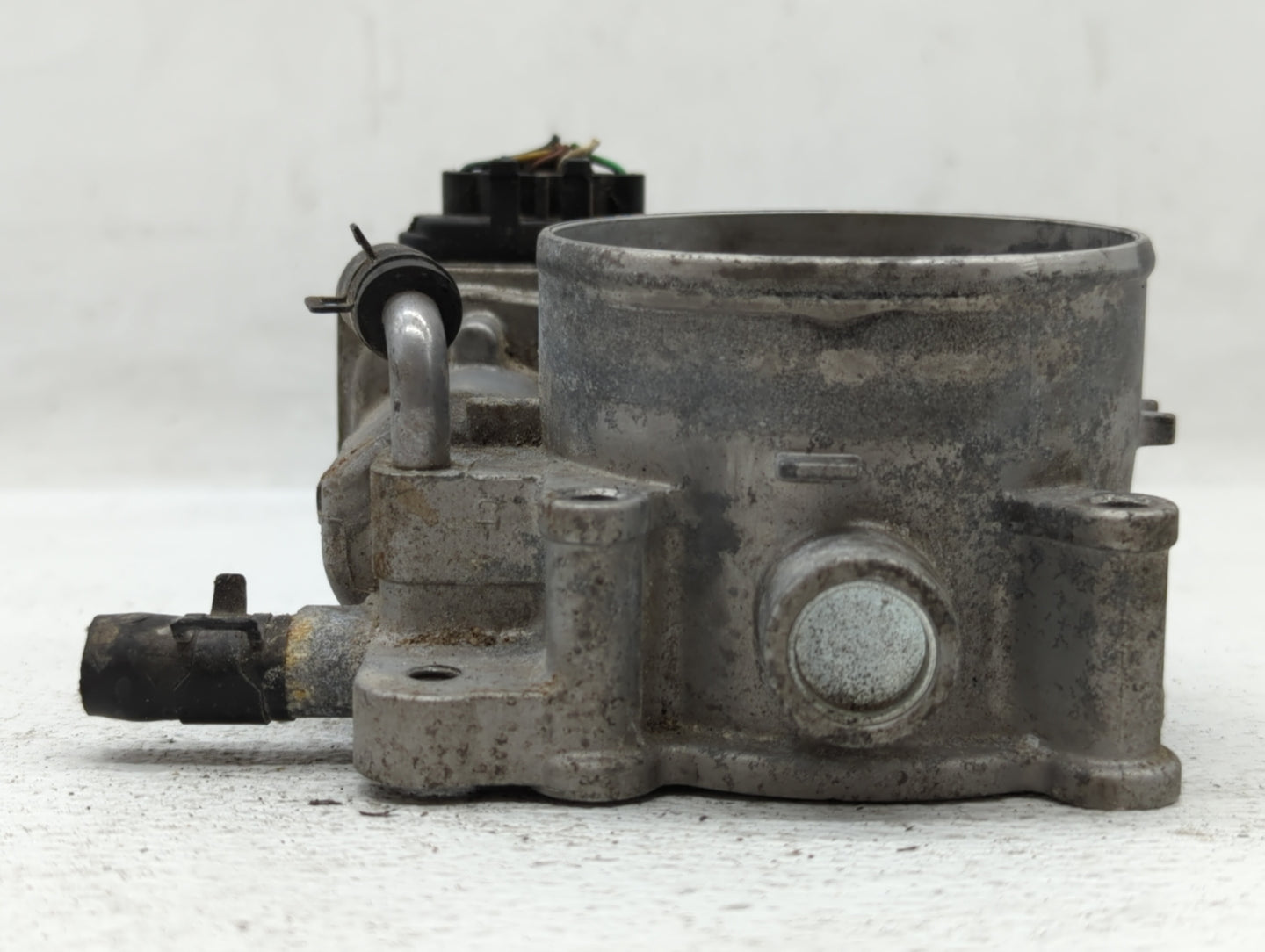 2014-2016 Kia Cadenza Throttle Body P/N:35100-3CAA0 Fits Fits 2012 2013 2014 2015 2016 2017 2018 OEM Used Auto Parts - Oemus
