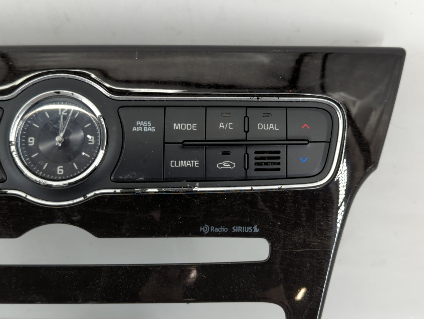 2014-2016 Kia Cadenza Climate Control Module Temperature AC/Heater Replacement P/N:972503RGE0 972503RGK0 Fits Fits 2014 2015
