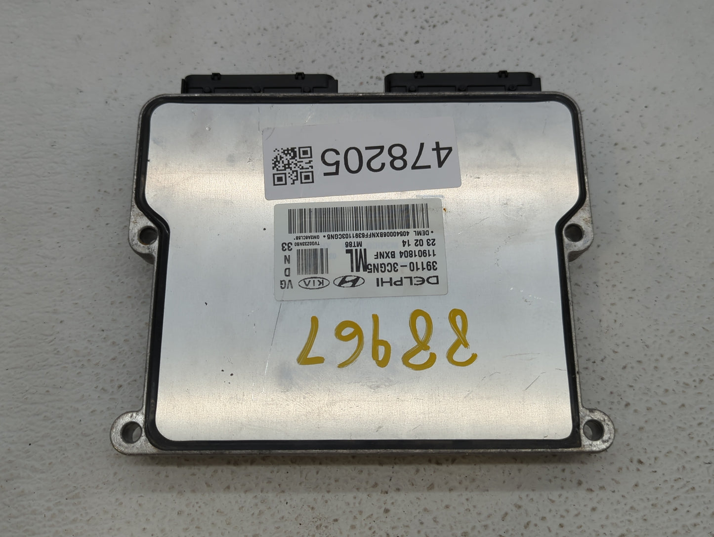 2014-2016 Kia Cadenza PCM Engine Control Computer ECU ECM PCU OEM P/N:39110-3CGN5 39110-3CGN9 Fits Fits 2014 2015 2016 OEM U